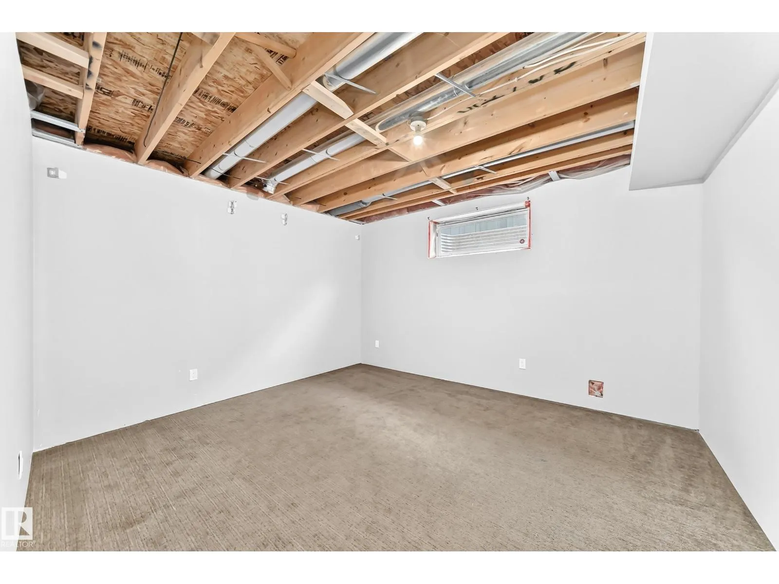 8 SPRUCE VILLAGE WY