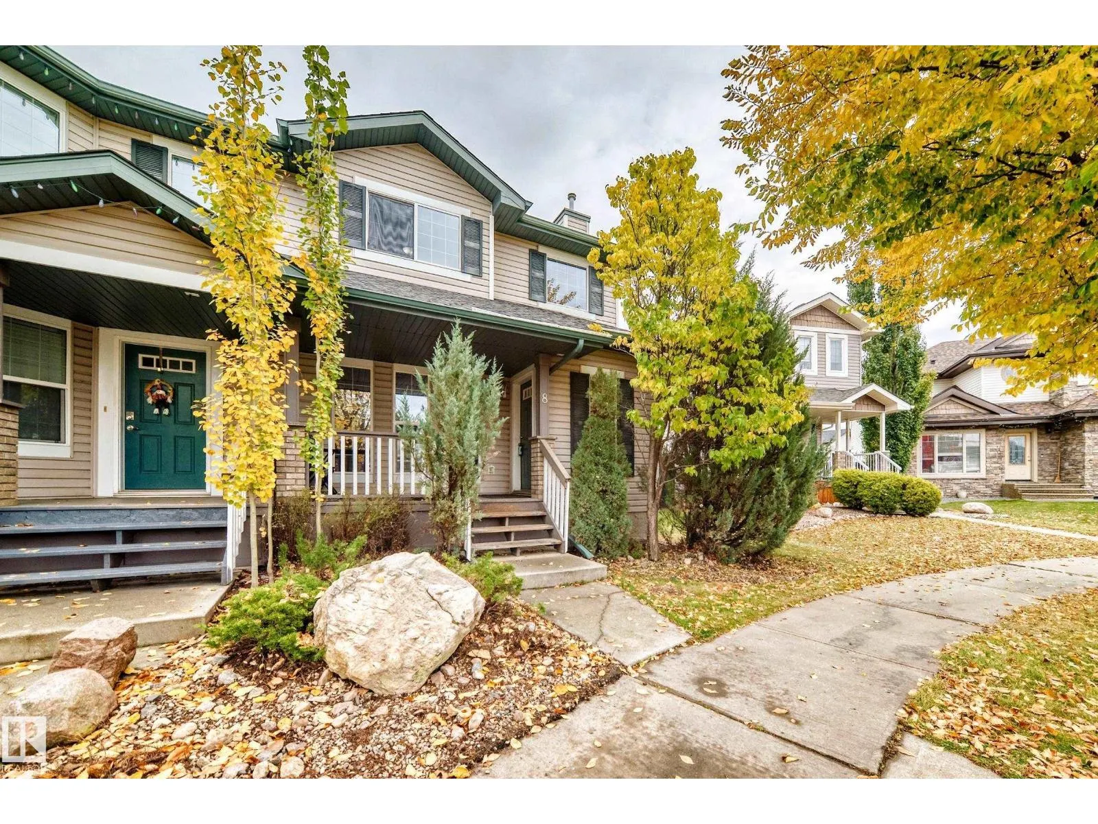 8 SPRUCE VILLAGE WY