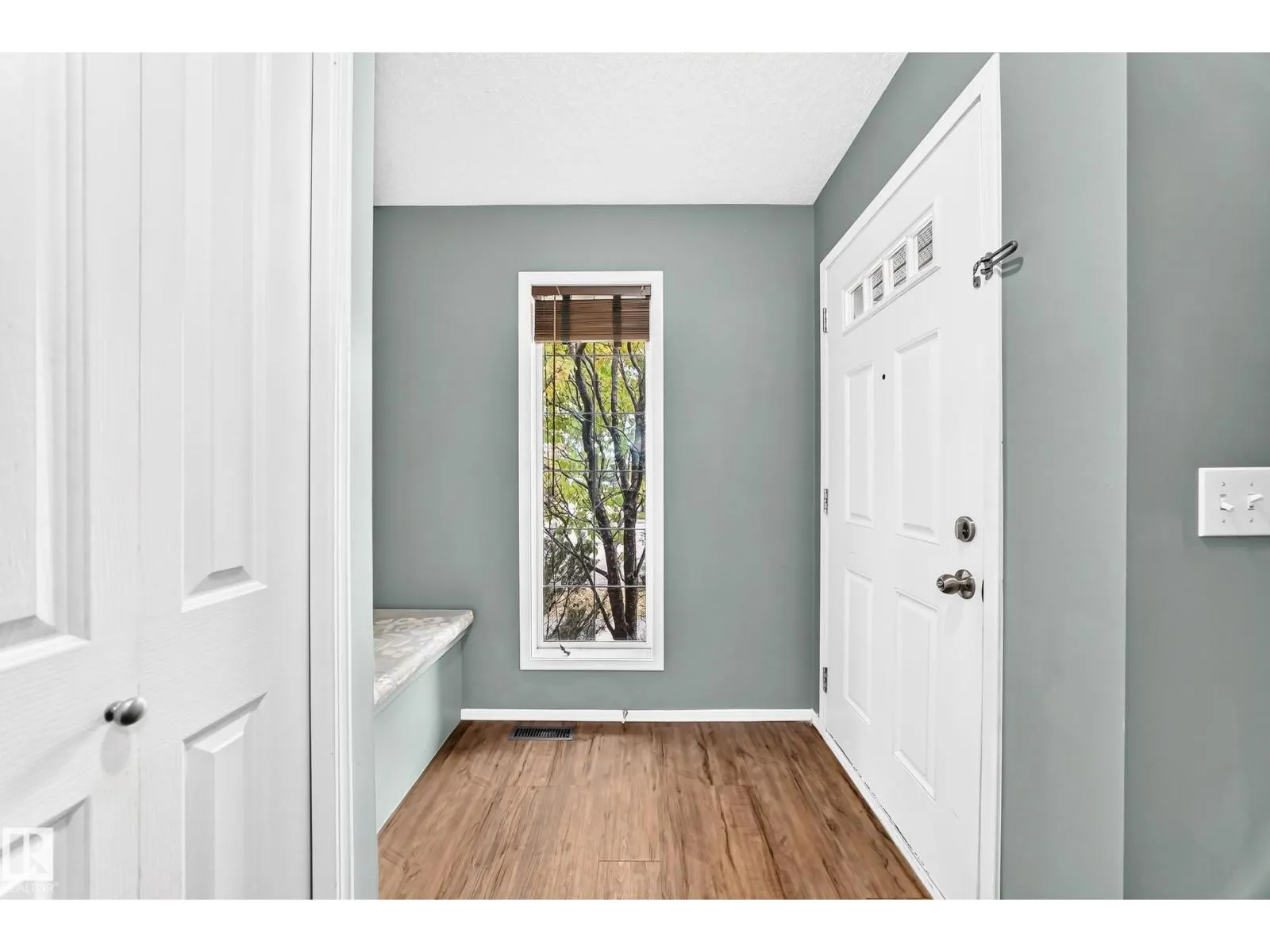 8 SPRUCE VILLAGE WY