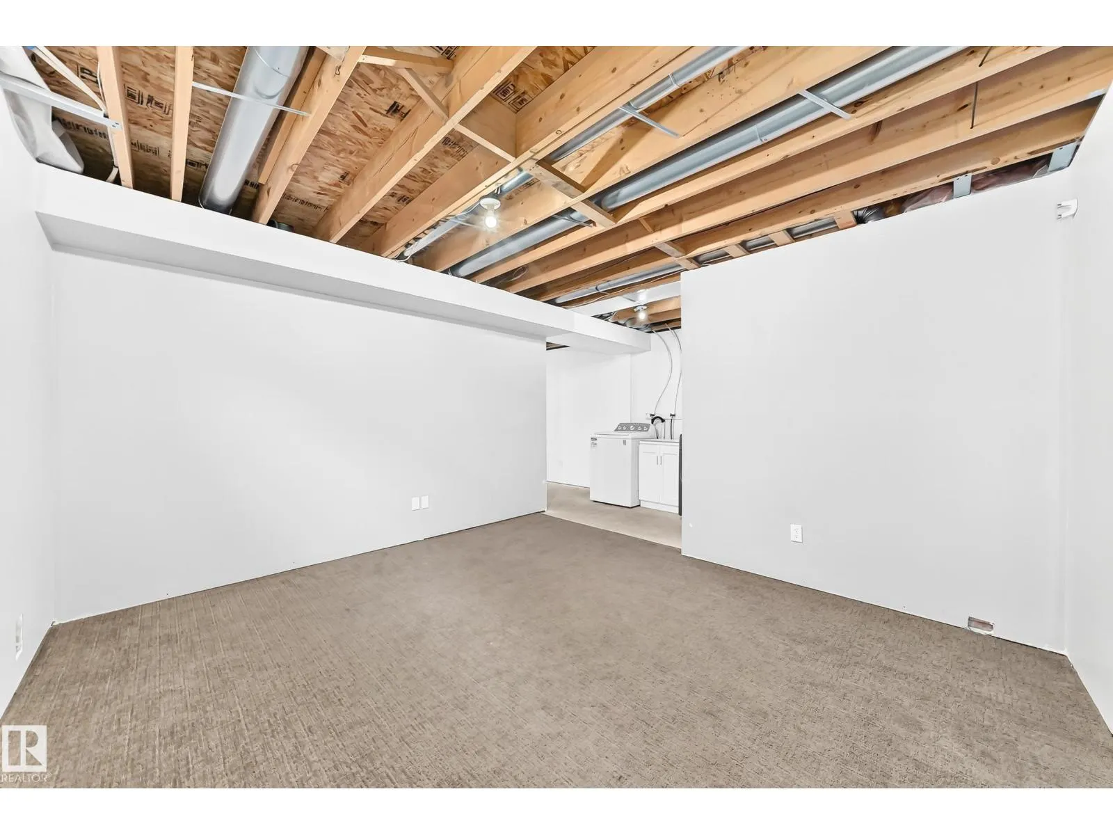 8 SPRUCE VILLAGE WY