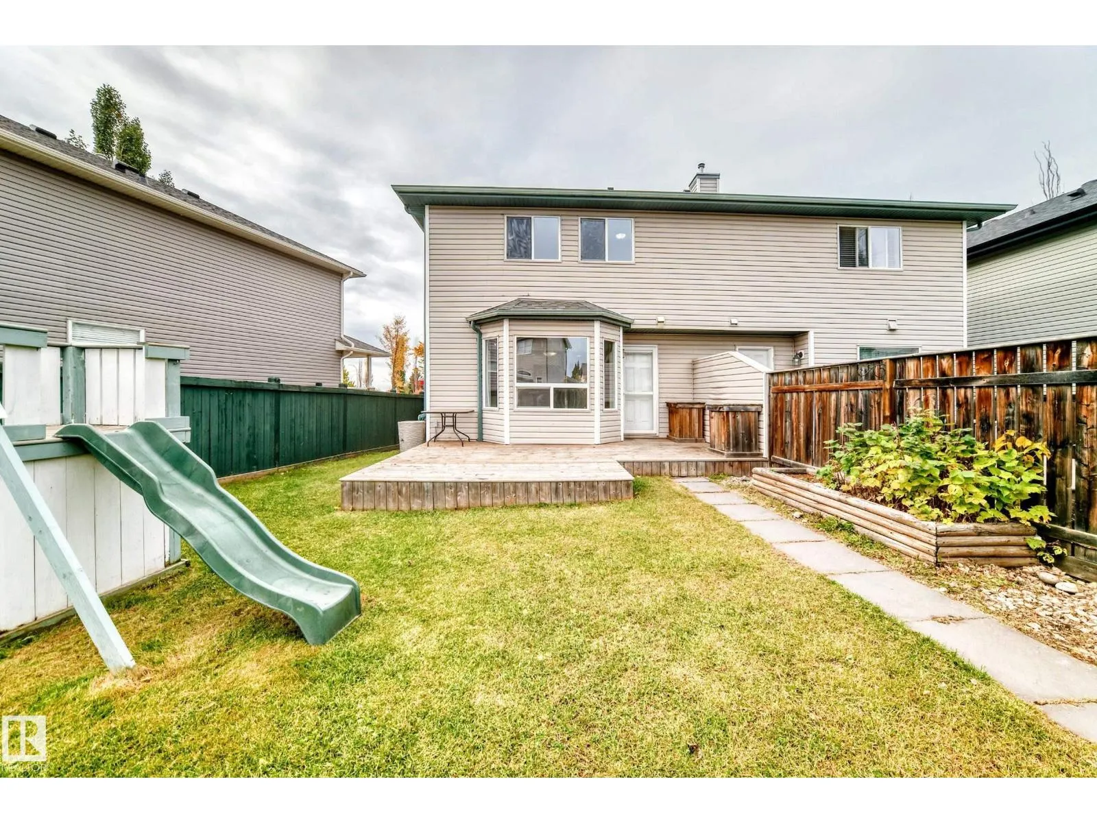 8 SPRUCE VILLAGE WY