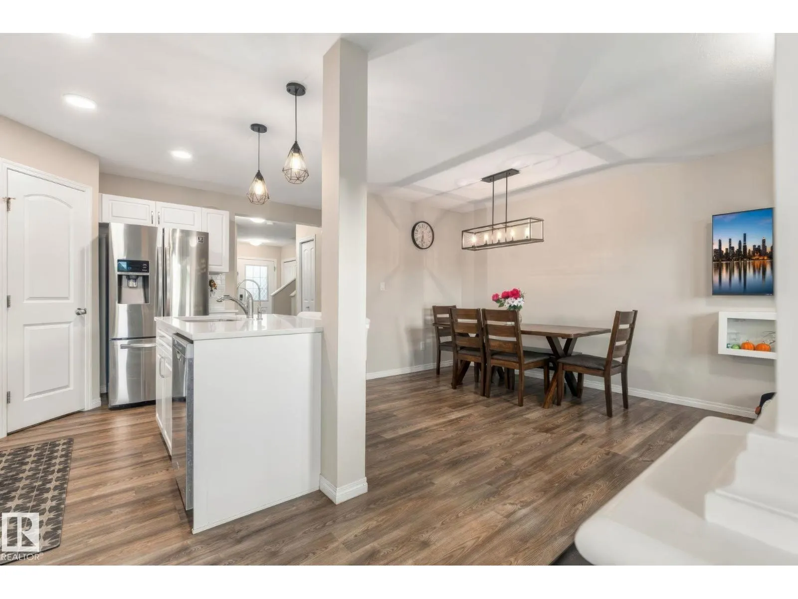 2214 54 ST SW SW