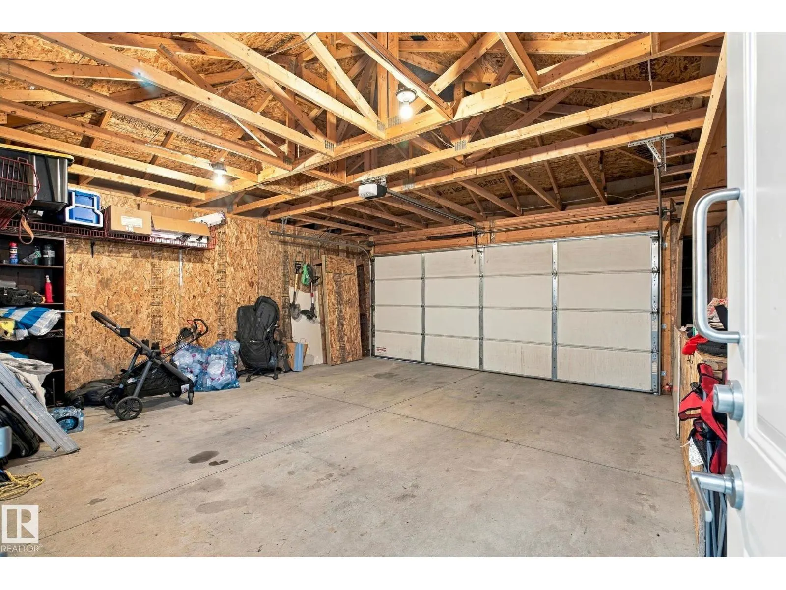 2214 54 ST SW SW