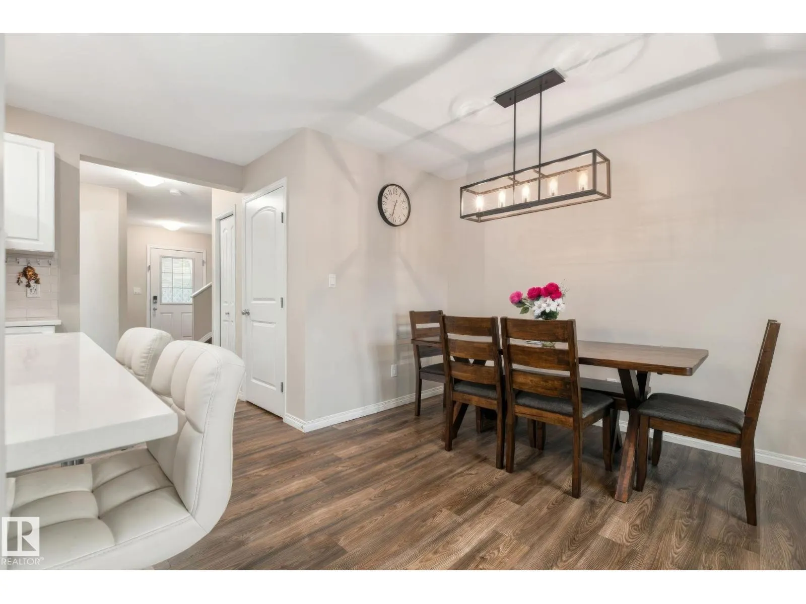 2214 54 ST SW SW