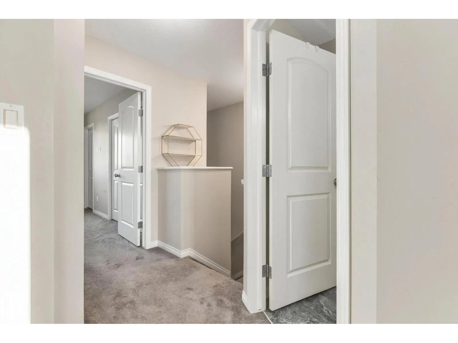 2214 54 ST SW SW