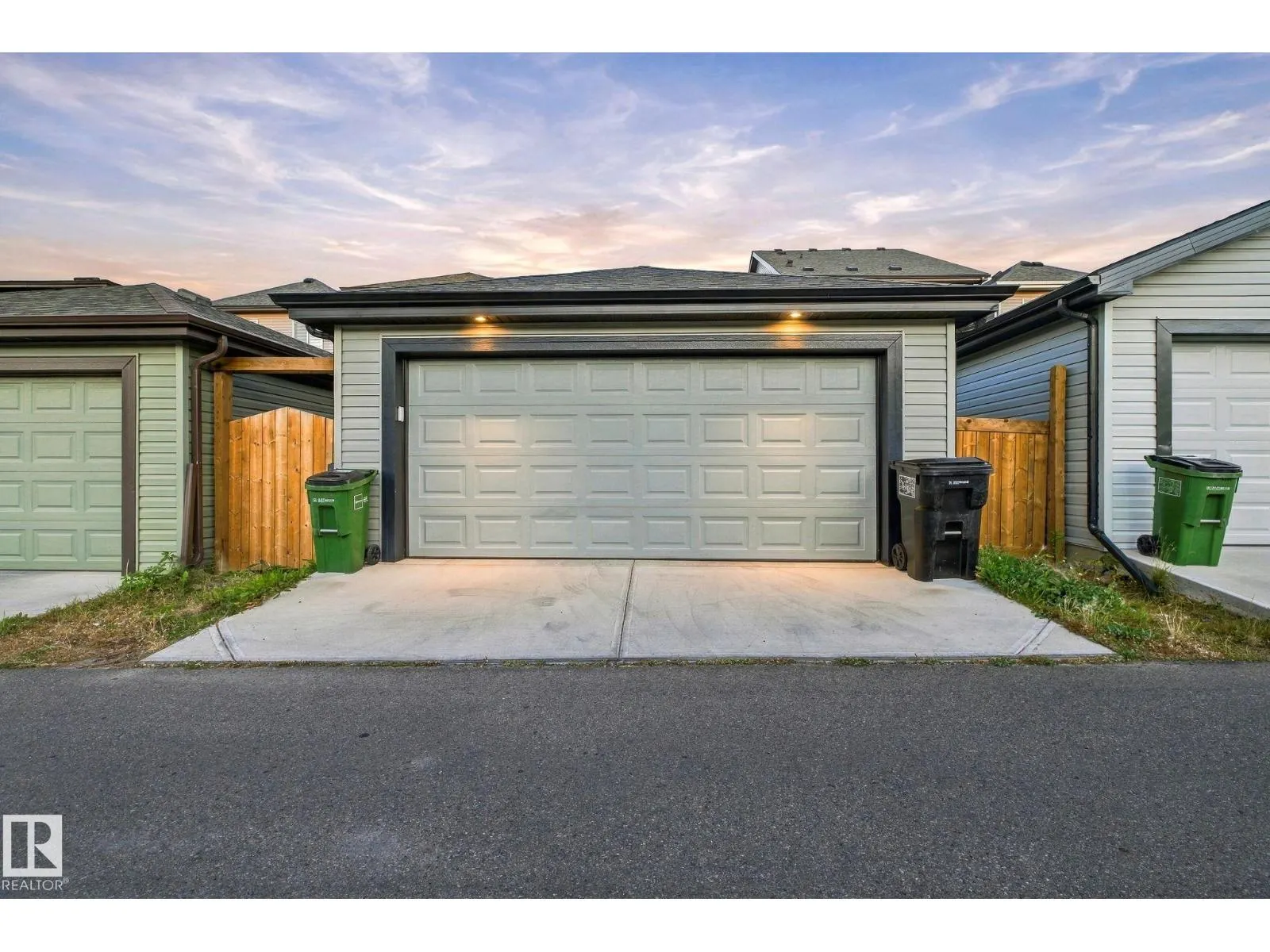2214 54 ST SW SW