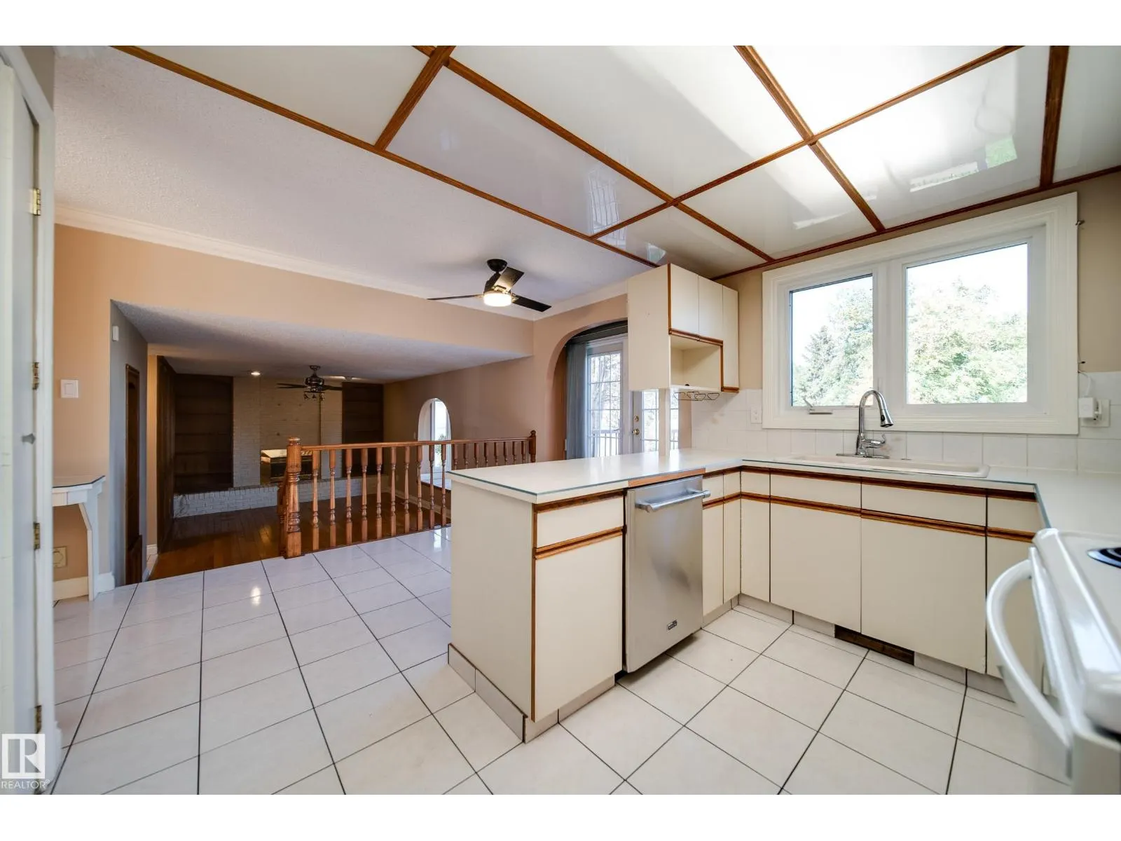 11720 158 AV NW