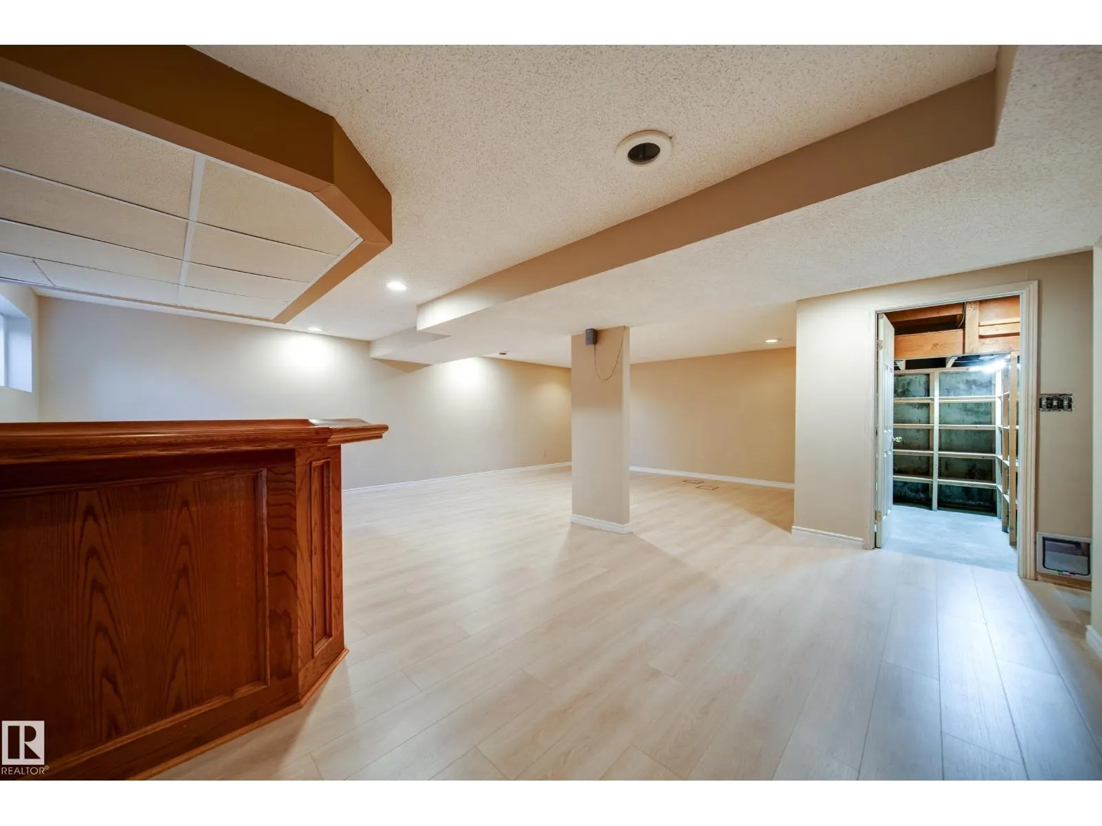 11720 158 AV NW