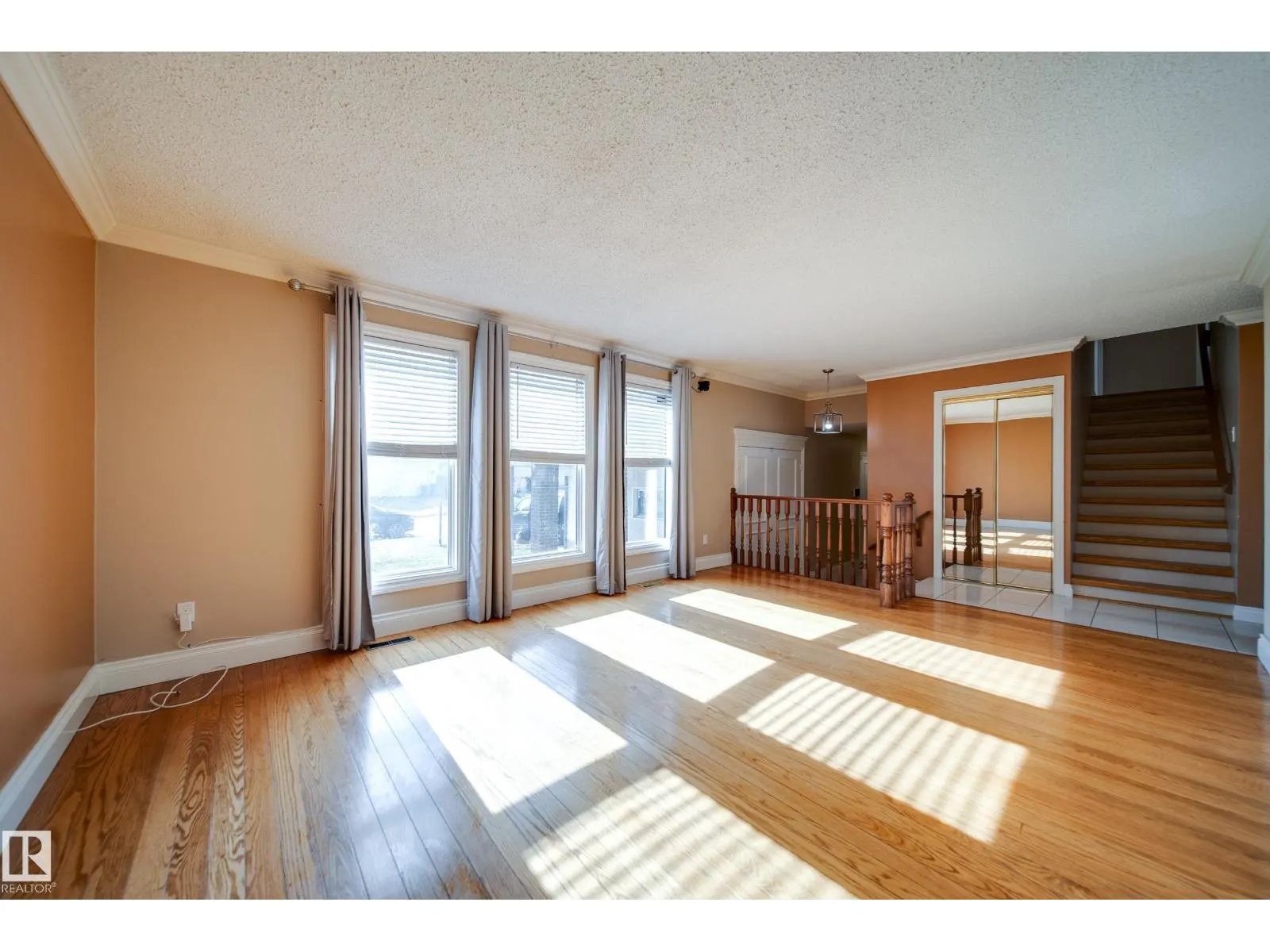 11720 158 AV NW