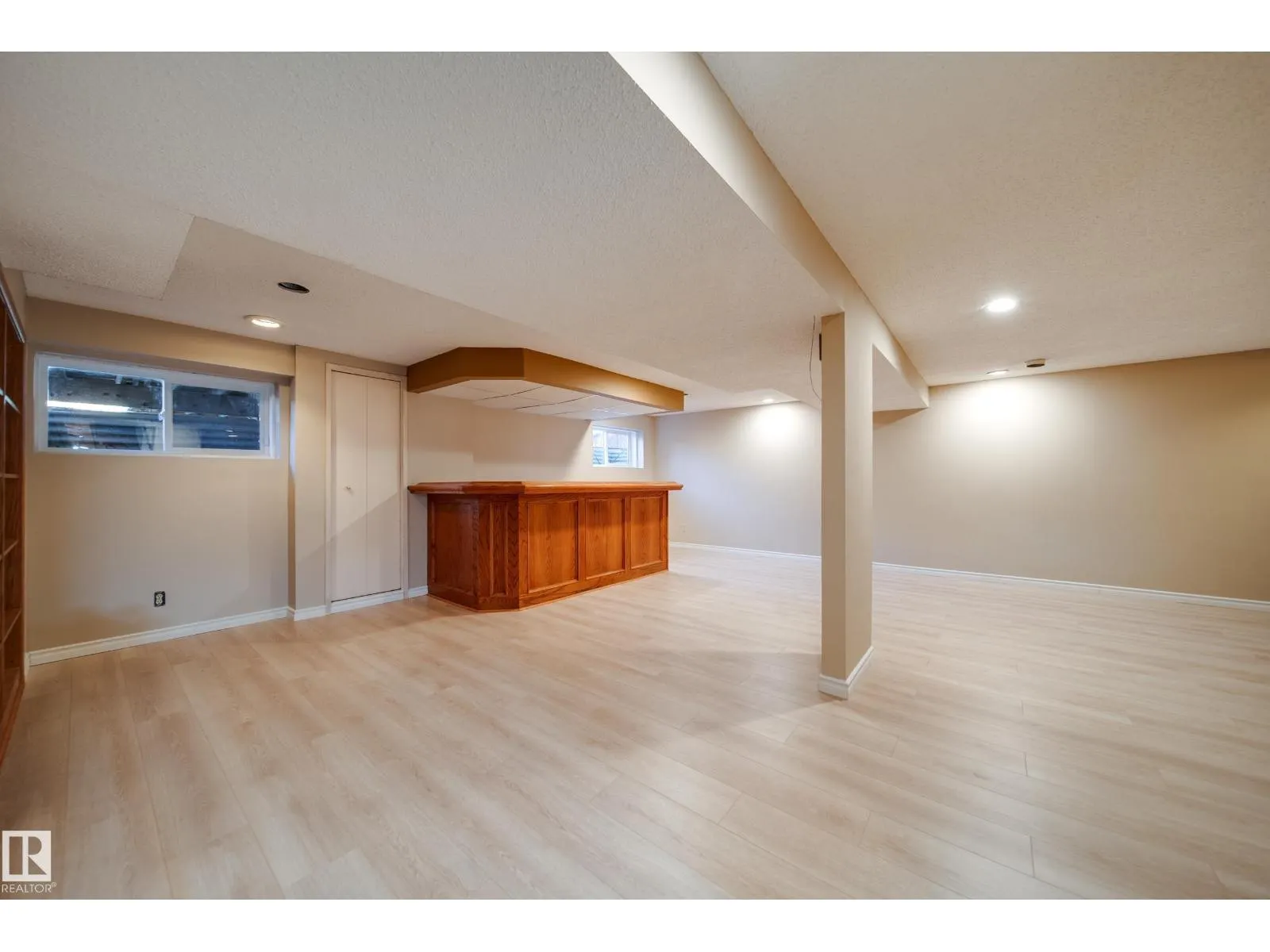 11720 158 AV NW