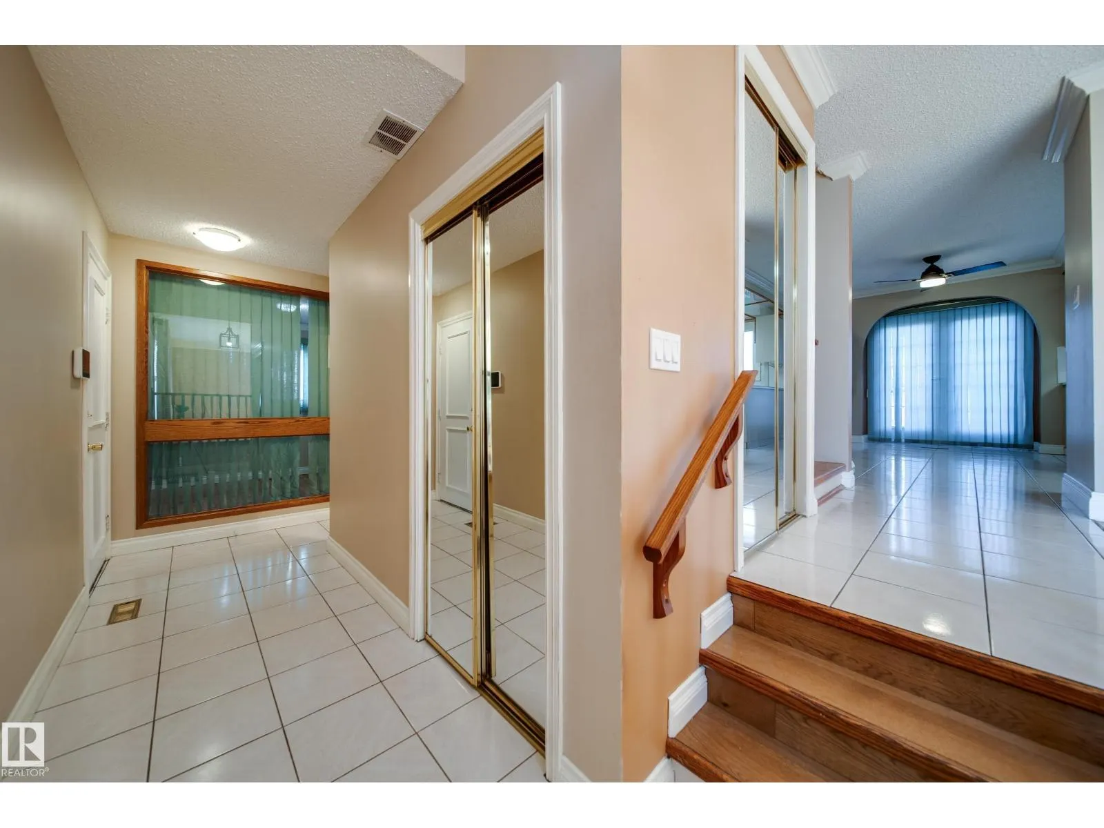 11720 158 AV NW