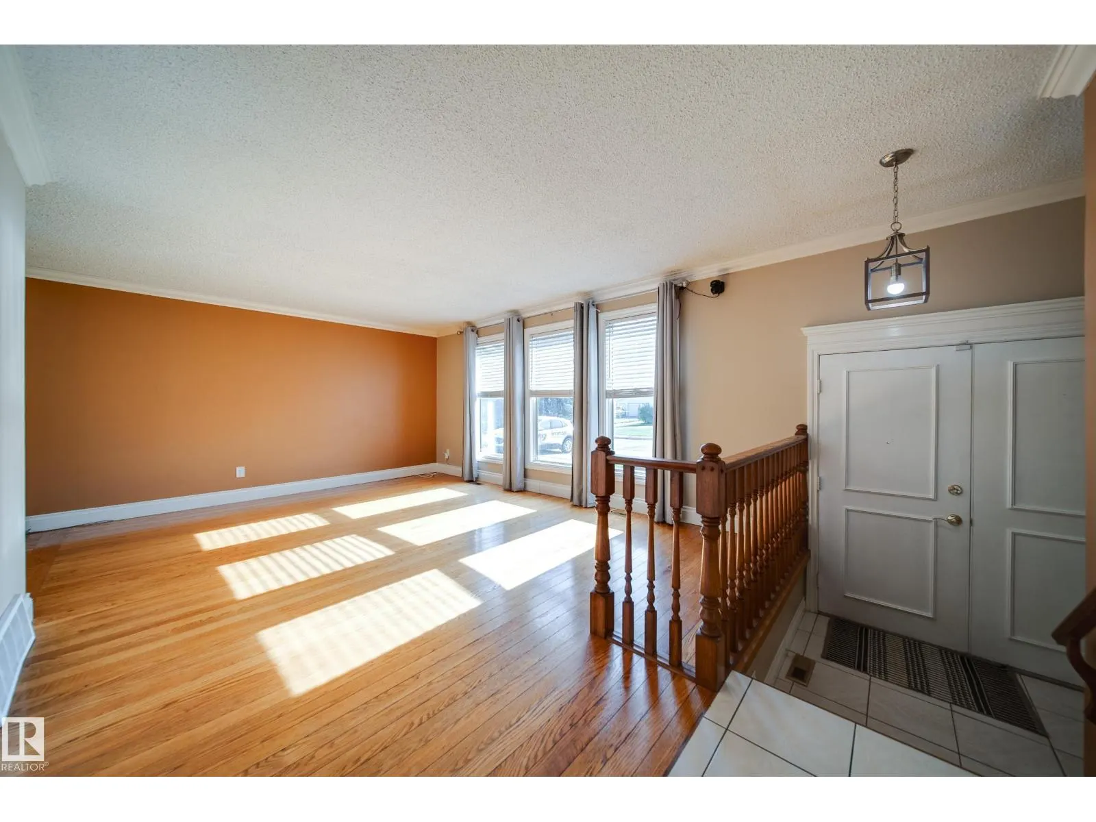 11720 158 AV NW