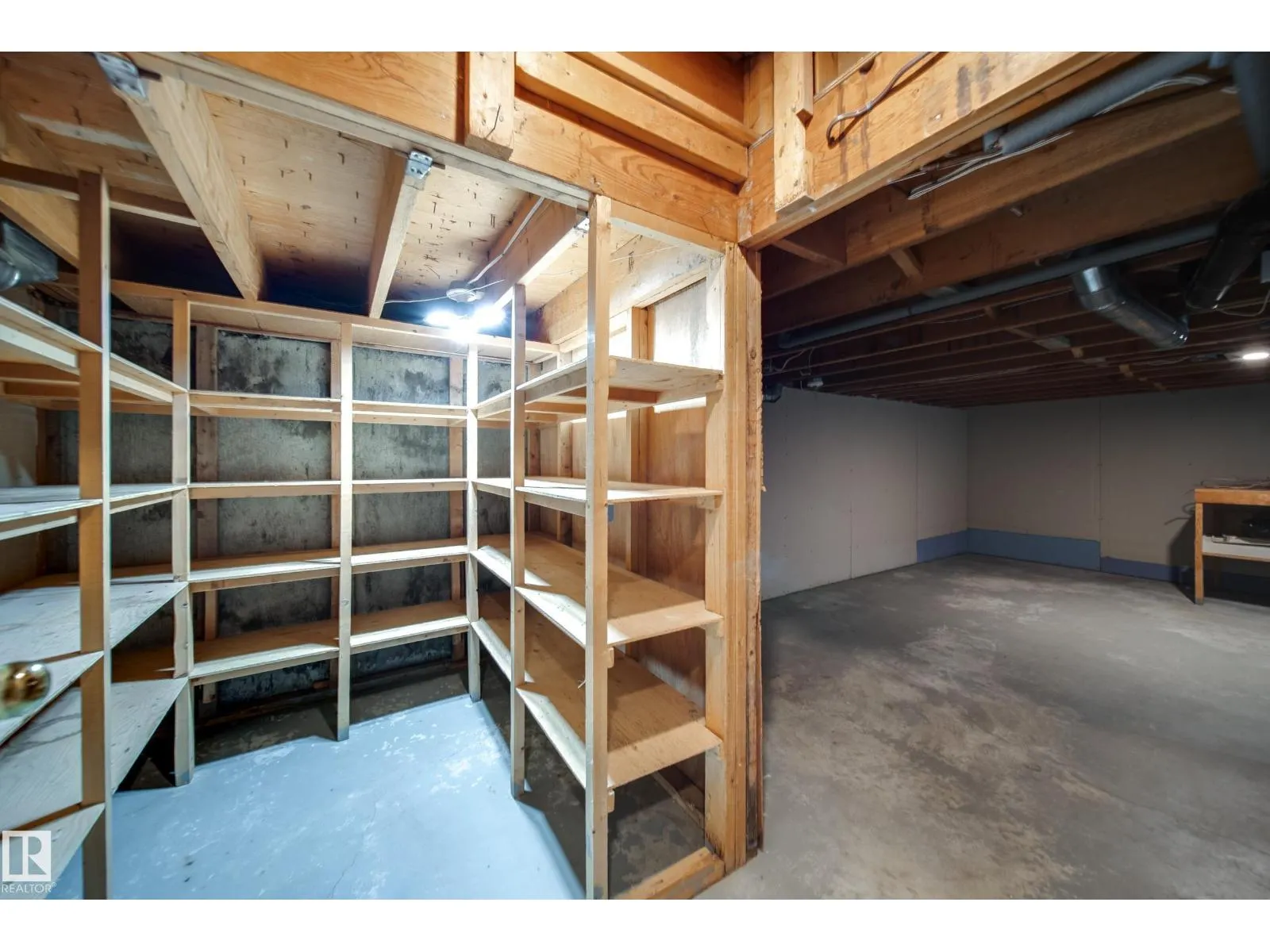 11720 158 AV NW