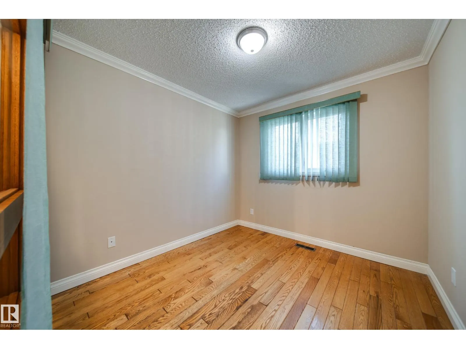 11720 158 AV NW