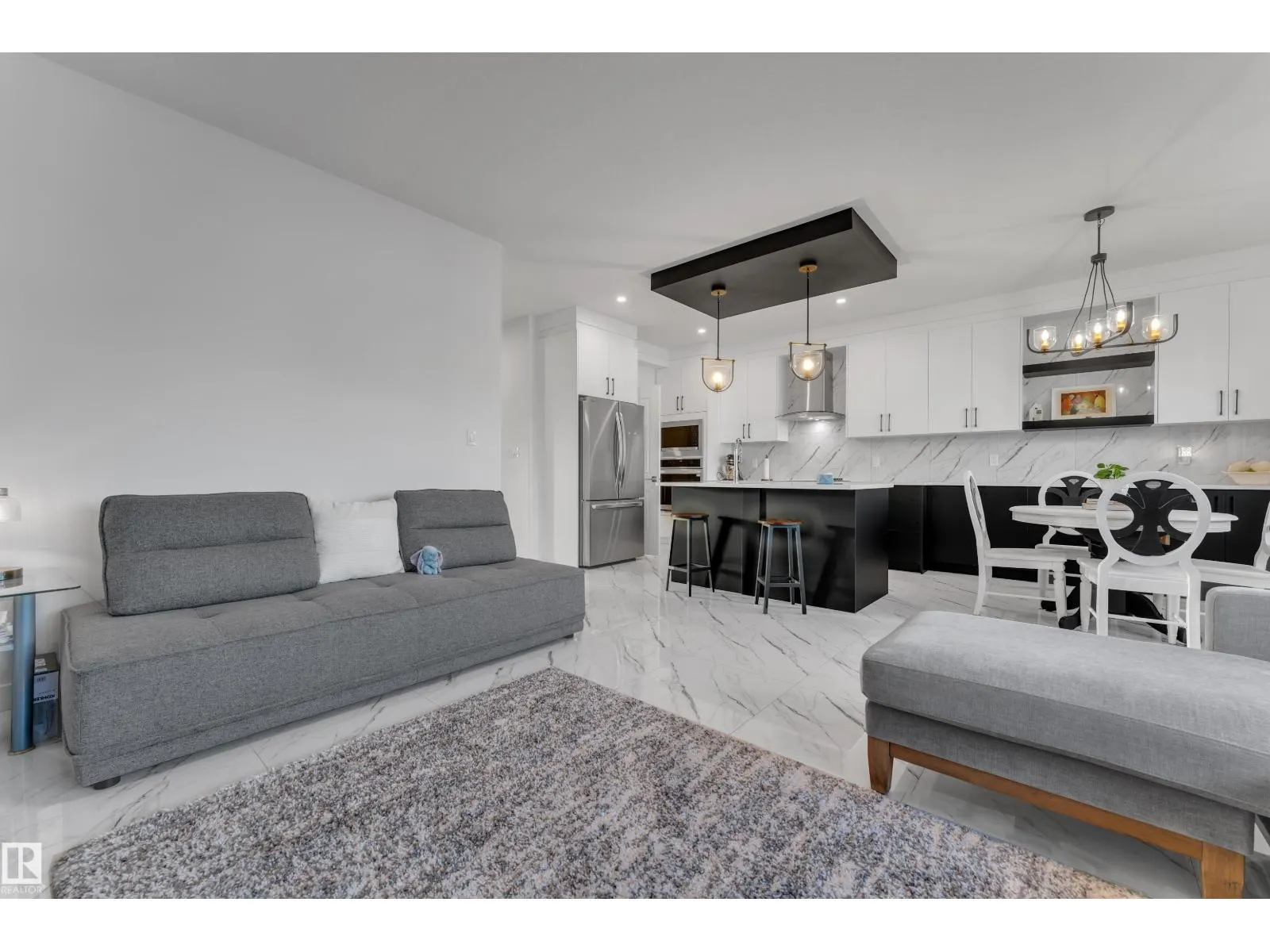 #4323 66 ST ST