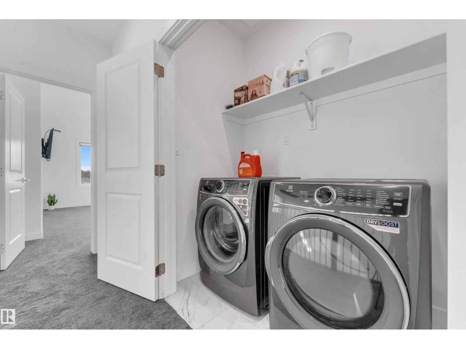 #4323 66 ST ST