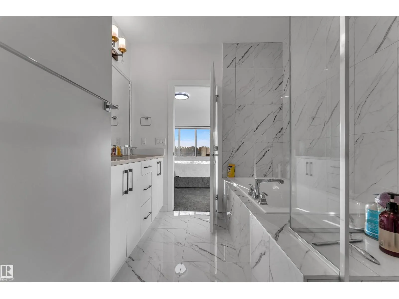 #4323 66 ST ST