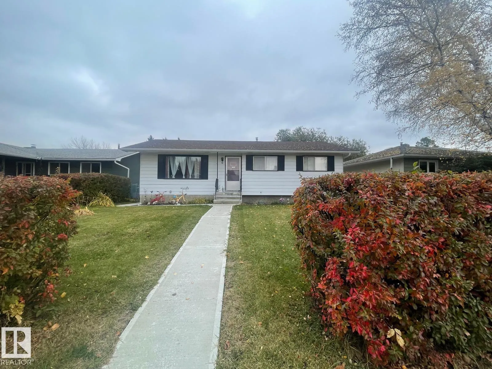 6 Beechmont CR