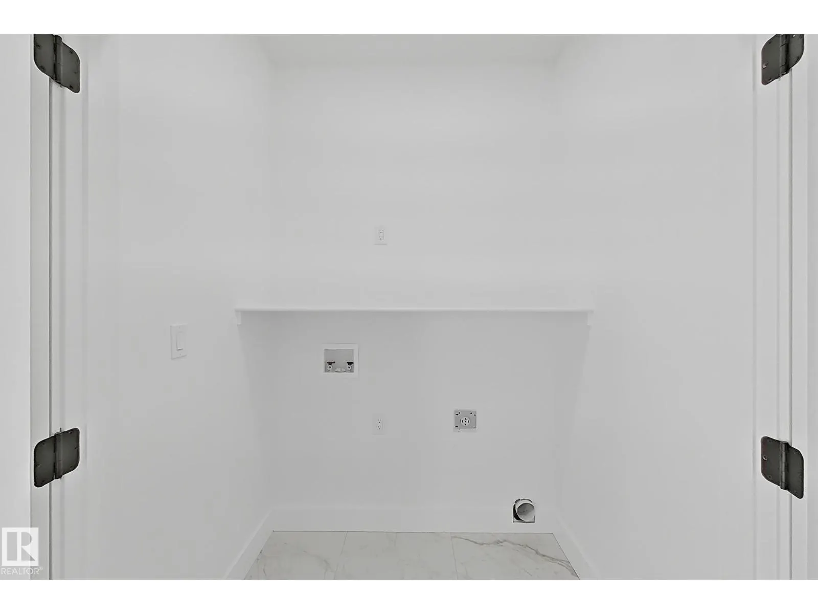 4215 63 ST