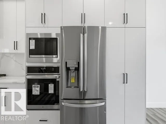 11032 128 ST NW