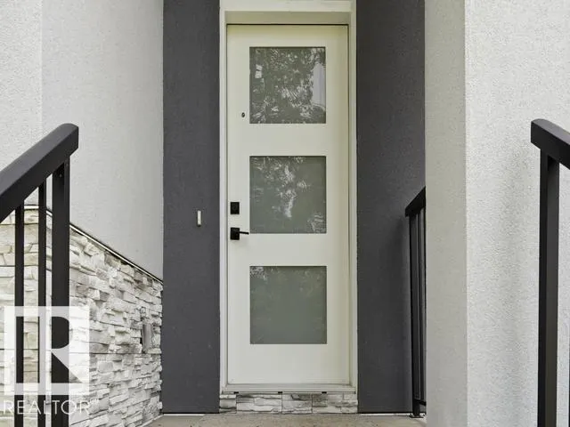 11032 128 ST NW