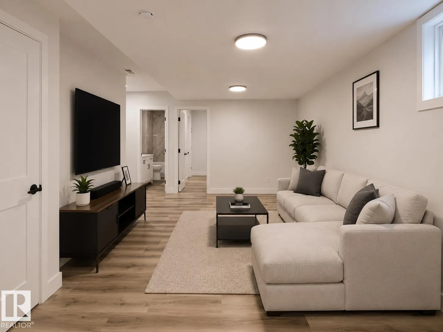 11032 128 ST NW