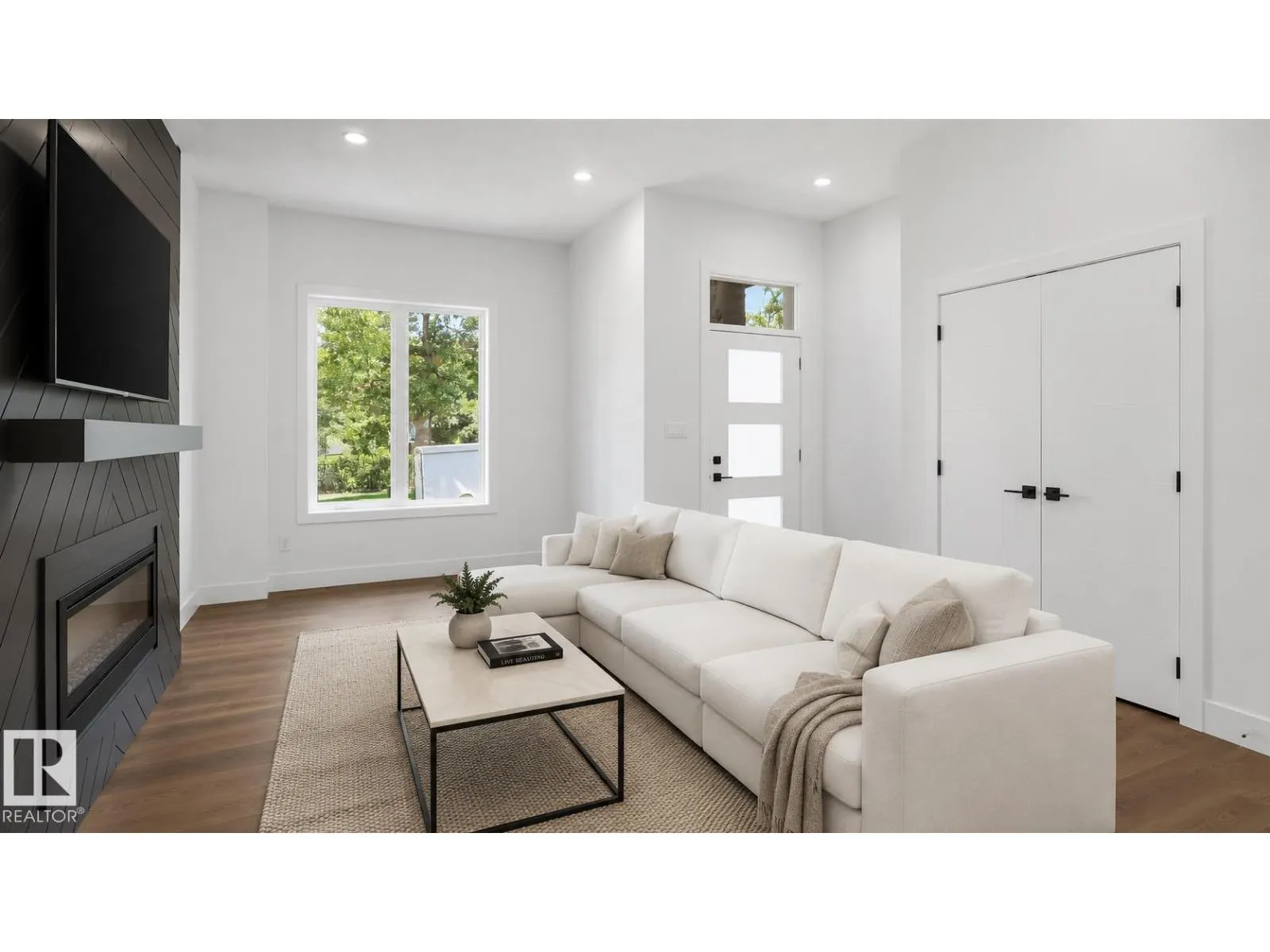 11036 128 ST NW