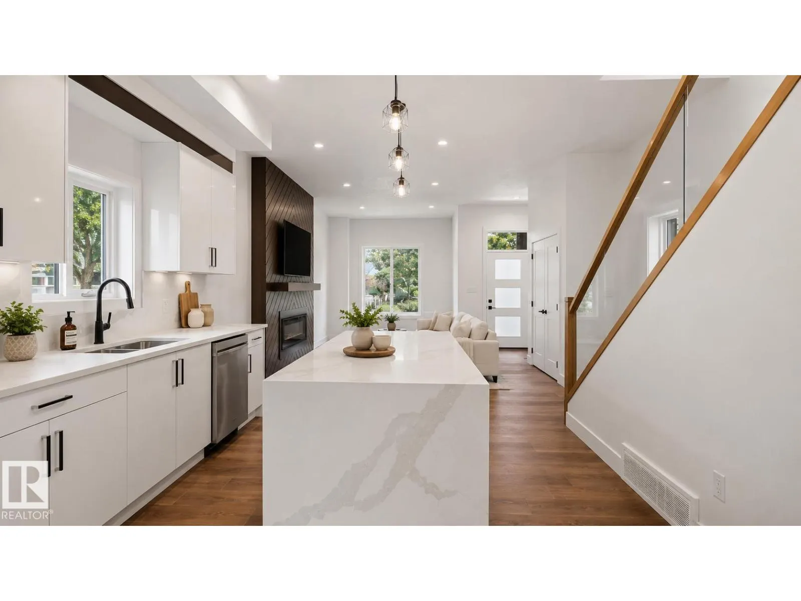 11036 128 ST NW