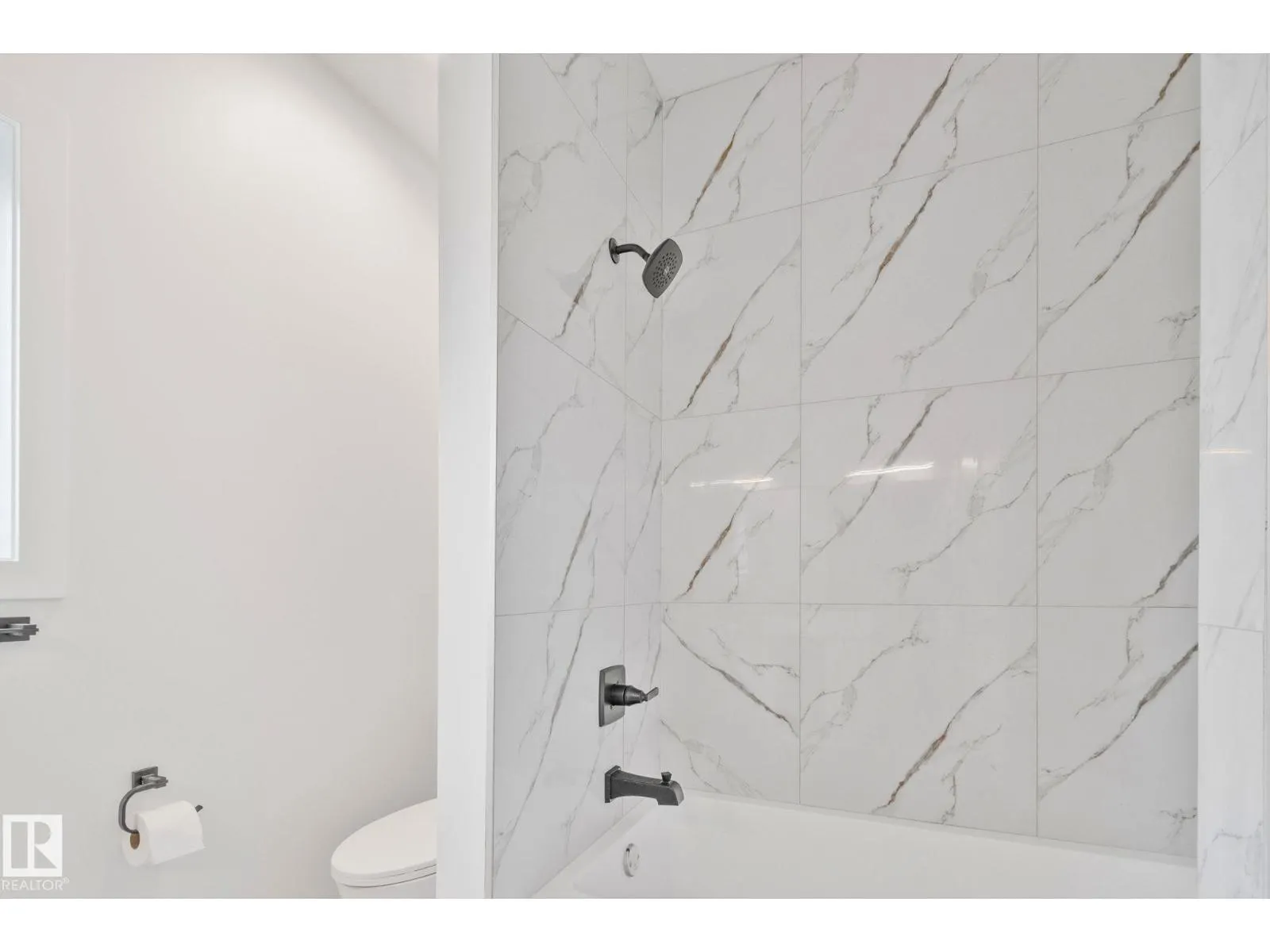 11036 128 ST NW