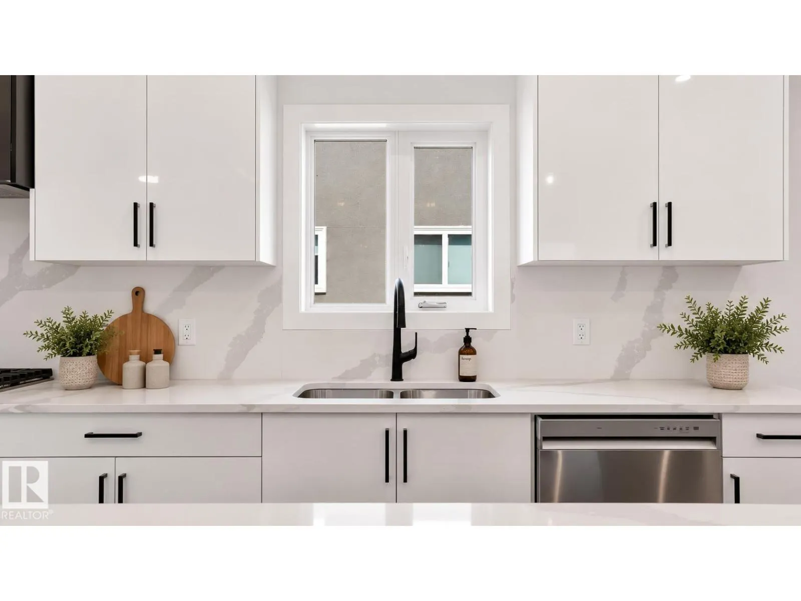 11036 128 ST NW
