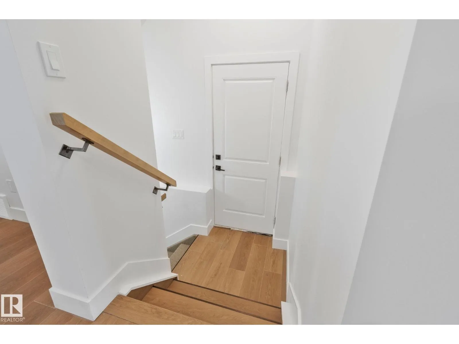 11036 128 ST NW