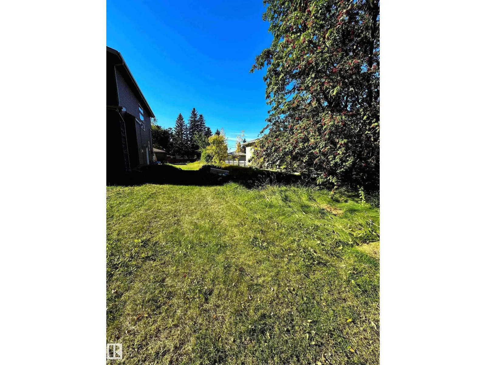 12344 80 ST NW