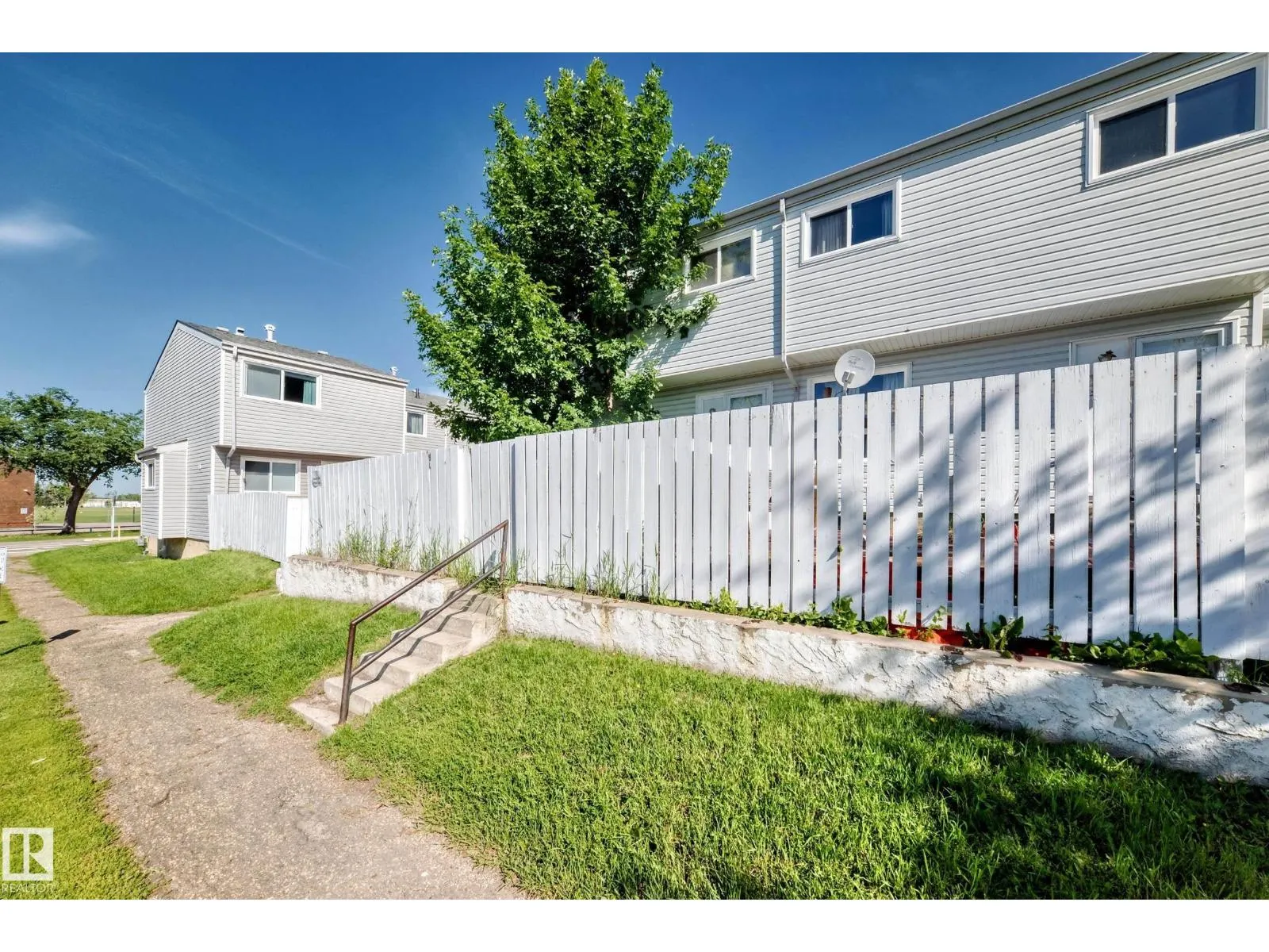 355 Northgate Terrace NW