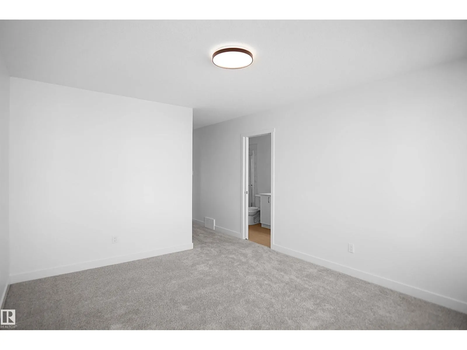 76 Legacy WY