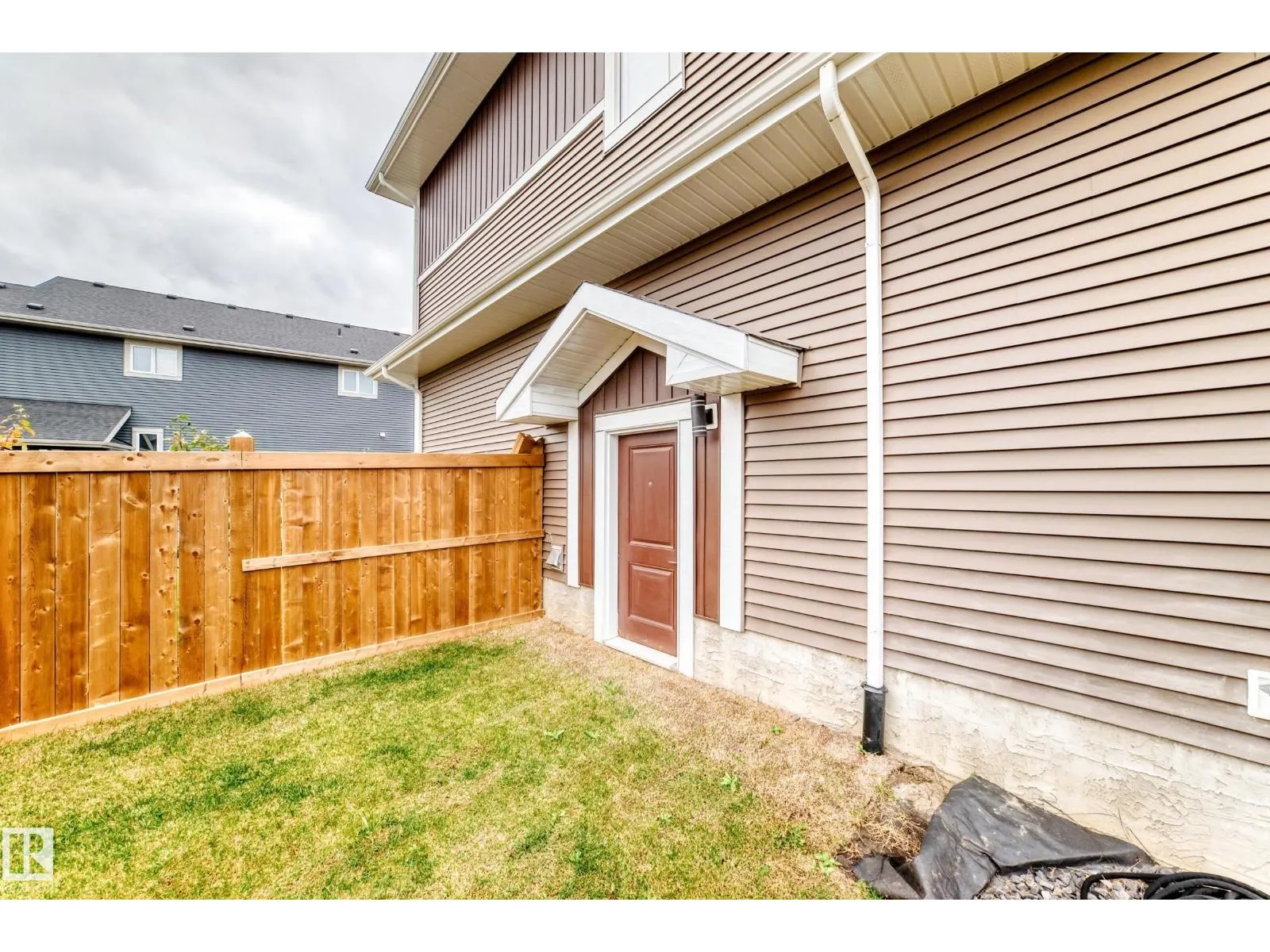 1667 ENRIGHT WY NW NW