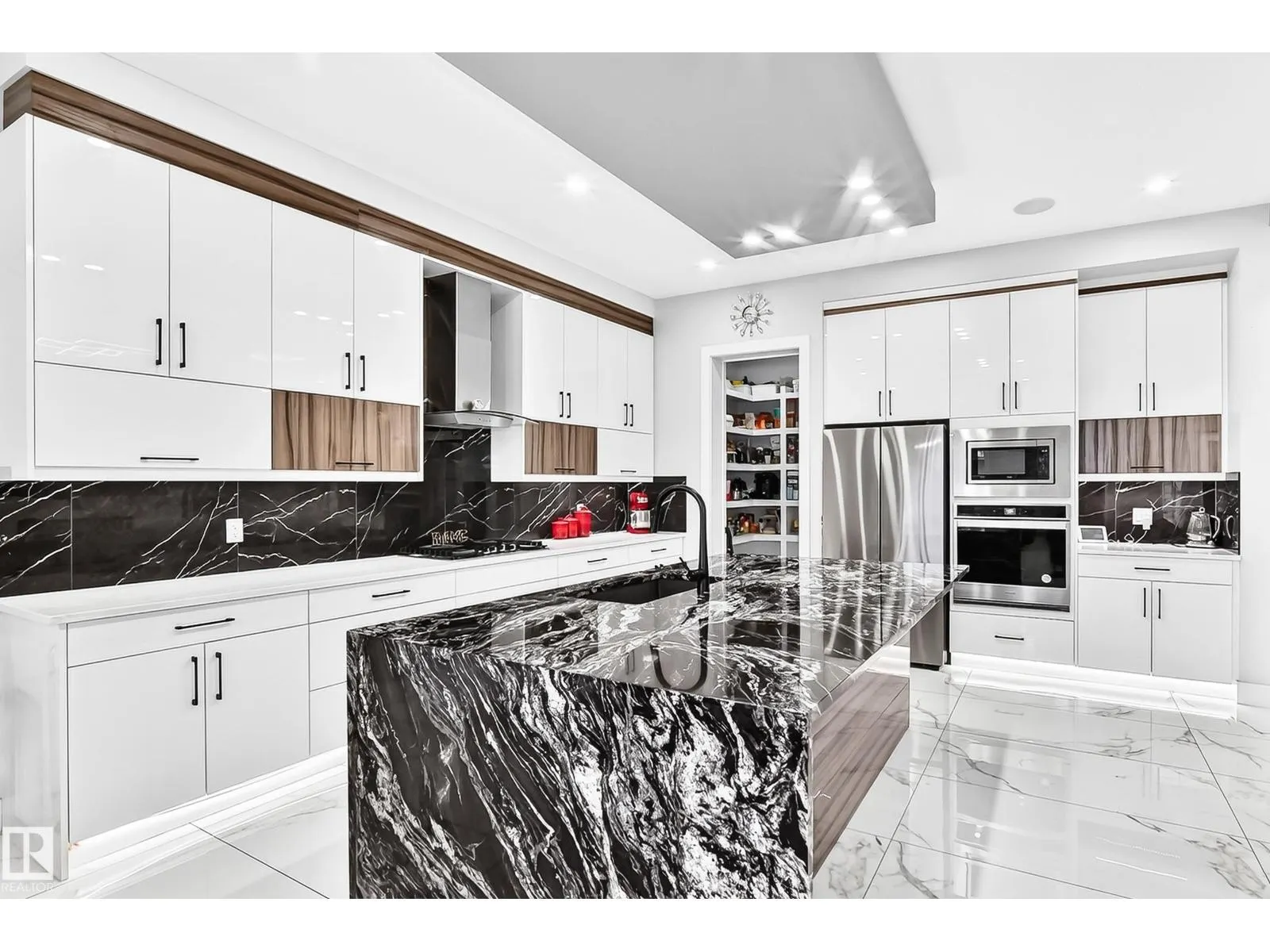 1667 ENRIGHT WY NW NW