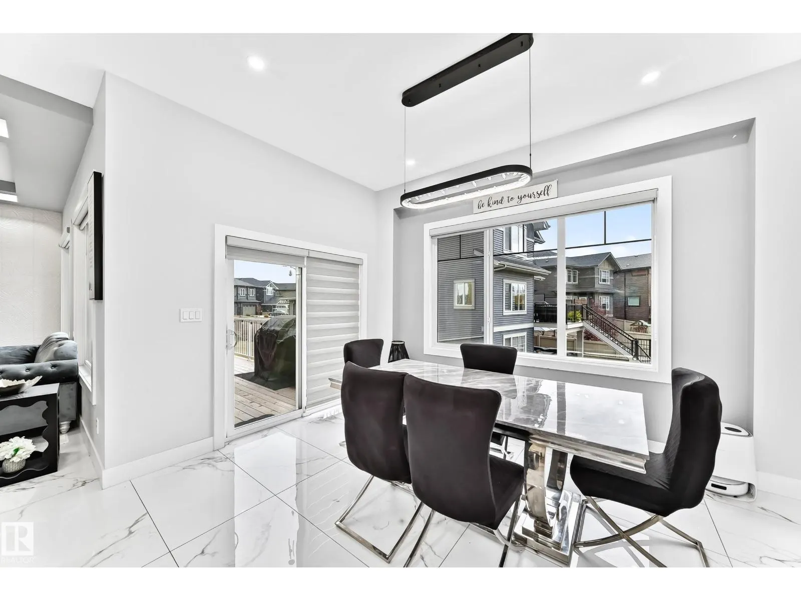 1667 ENRIGHT WY NW NW