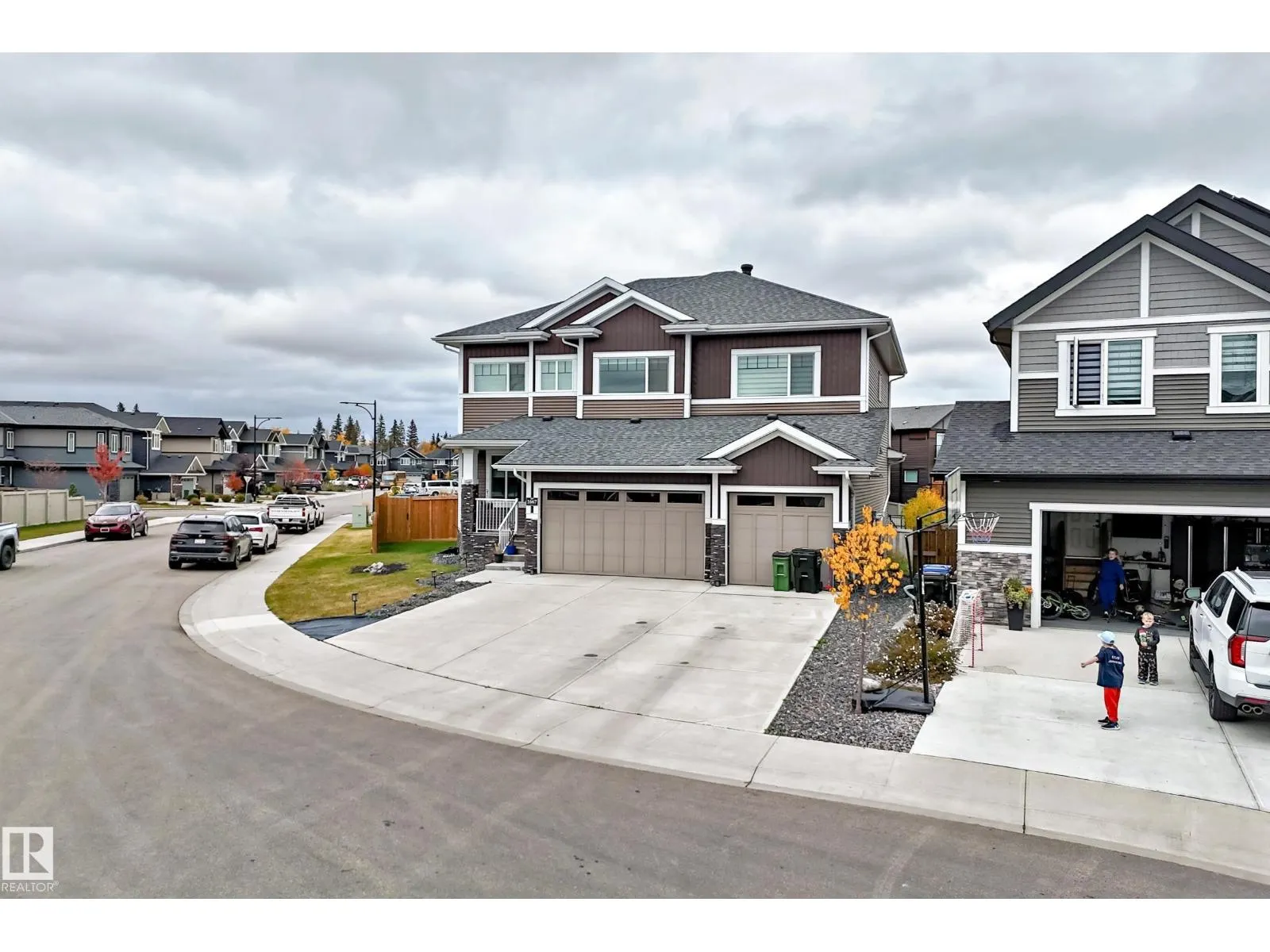 1667 ENRIGHT WY NW NW
