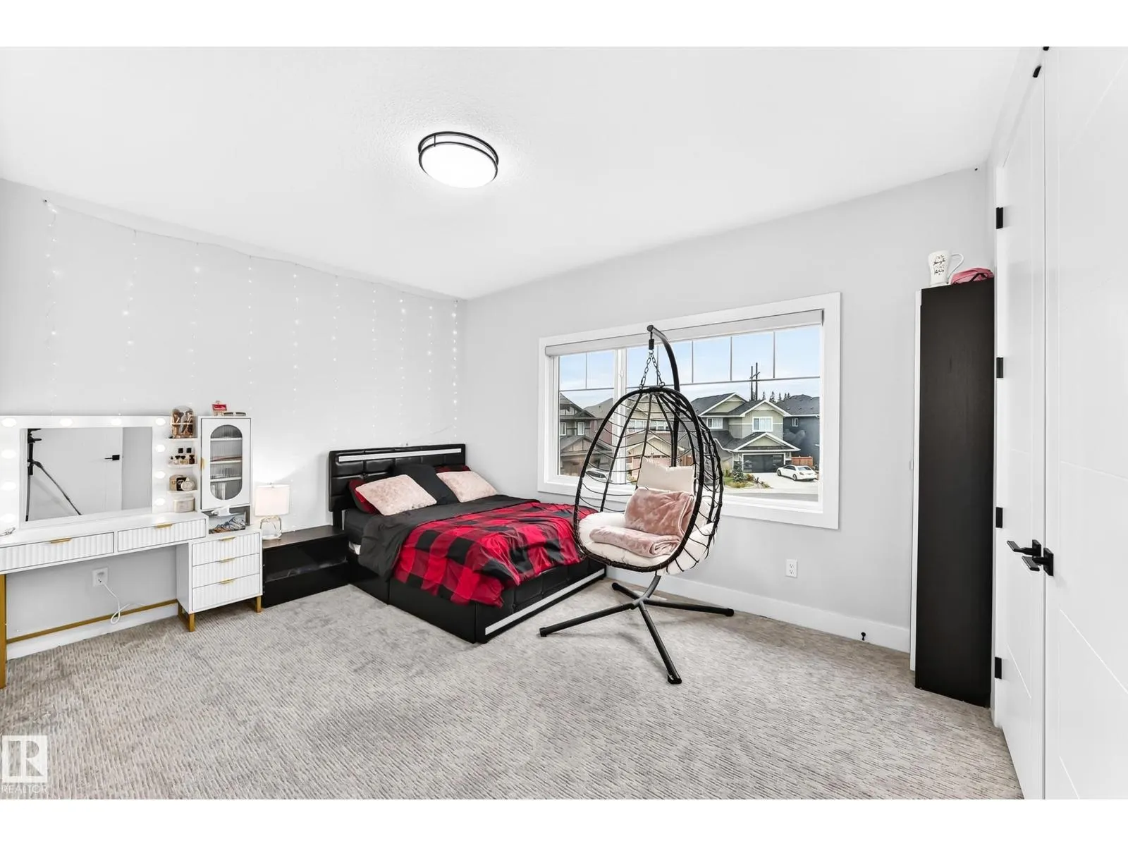 1667 ENRIGHT WY NW NW