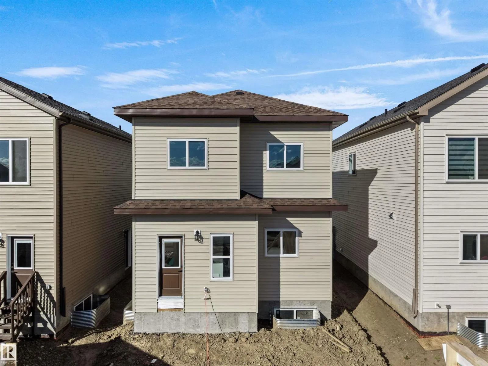 348 ROBERTS WD
