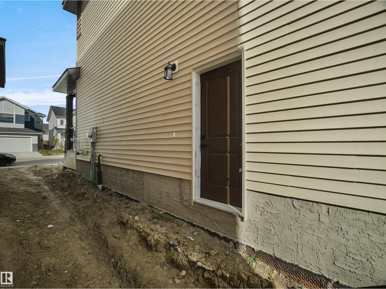348 ROBERTS WD
