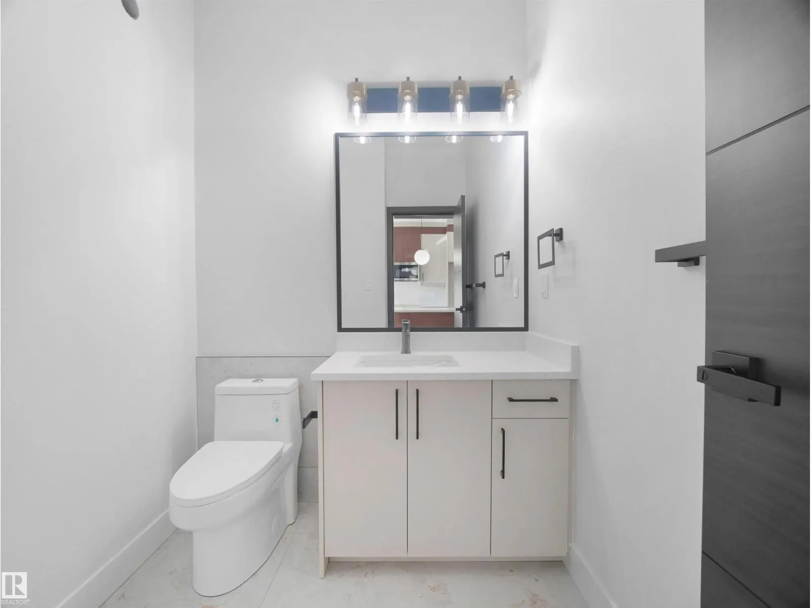 348 ROBERTS WD