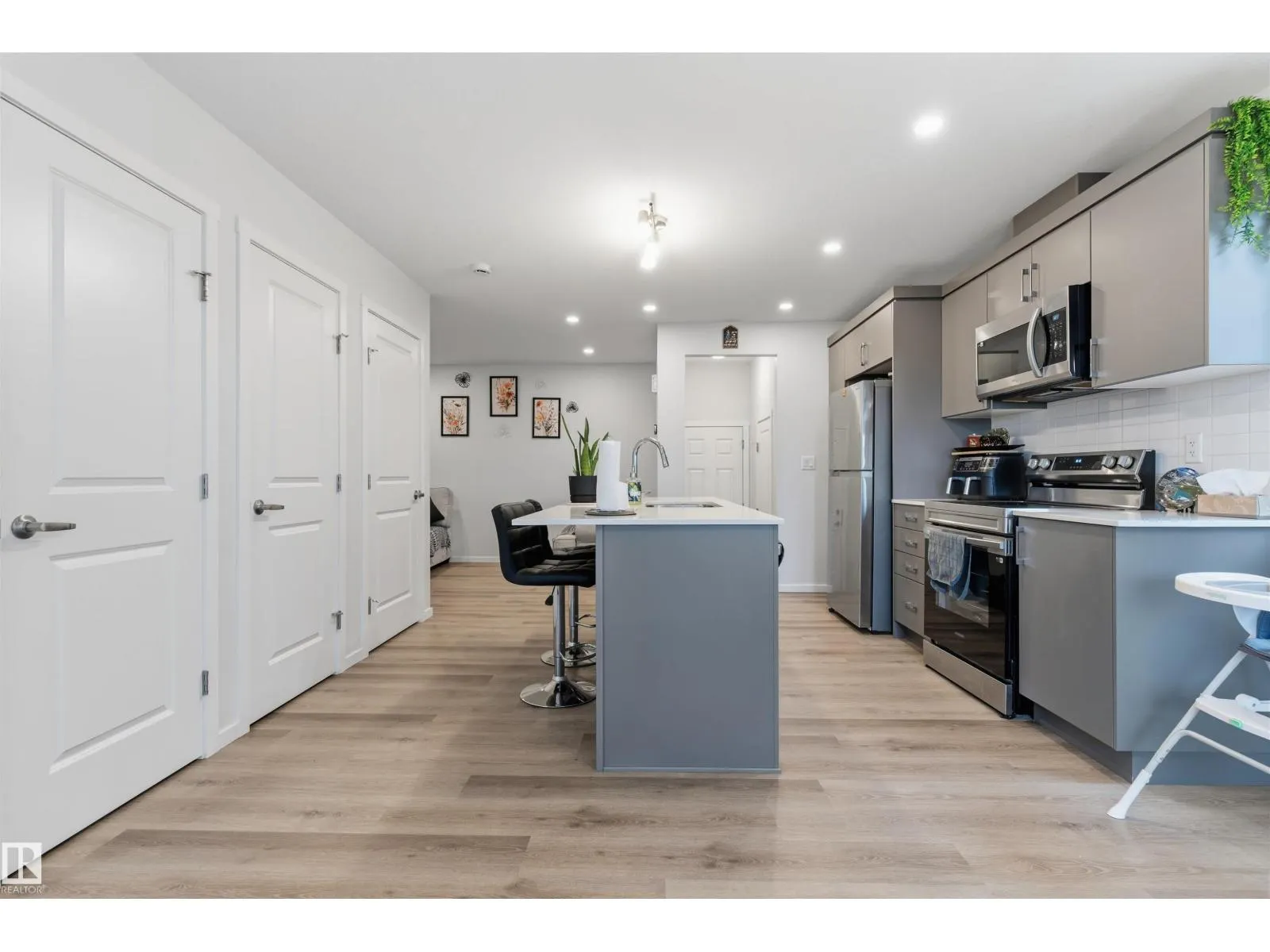 20704 19 AV NW NW