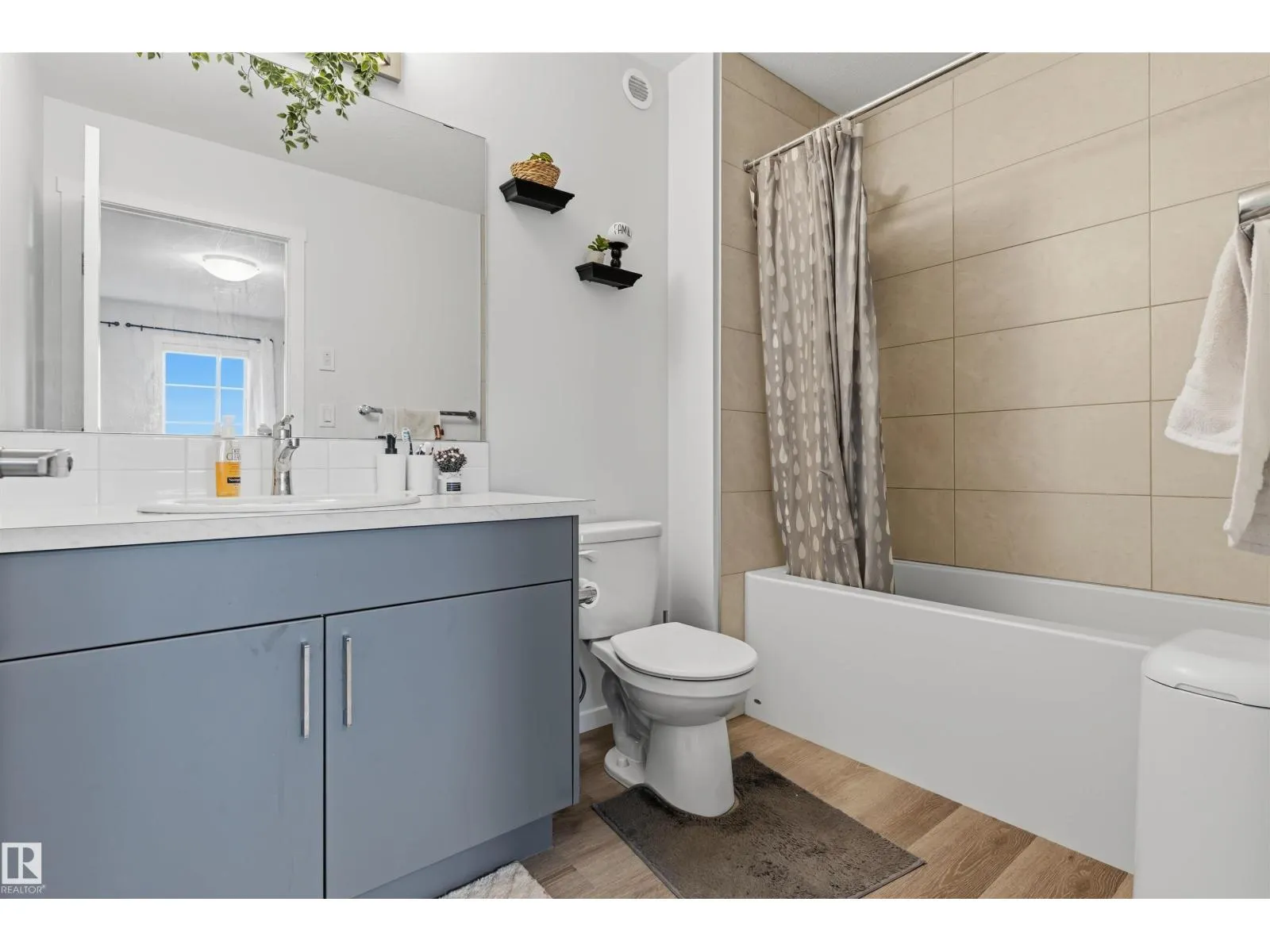 20704 19 AV NW NW