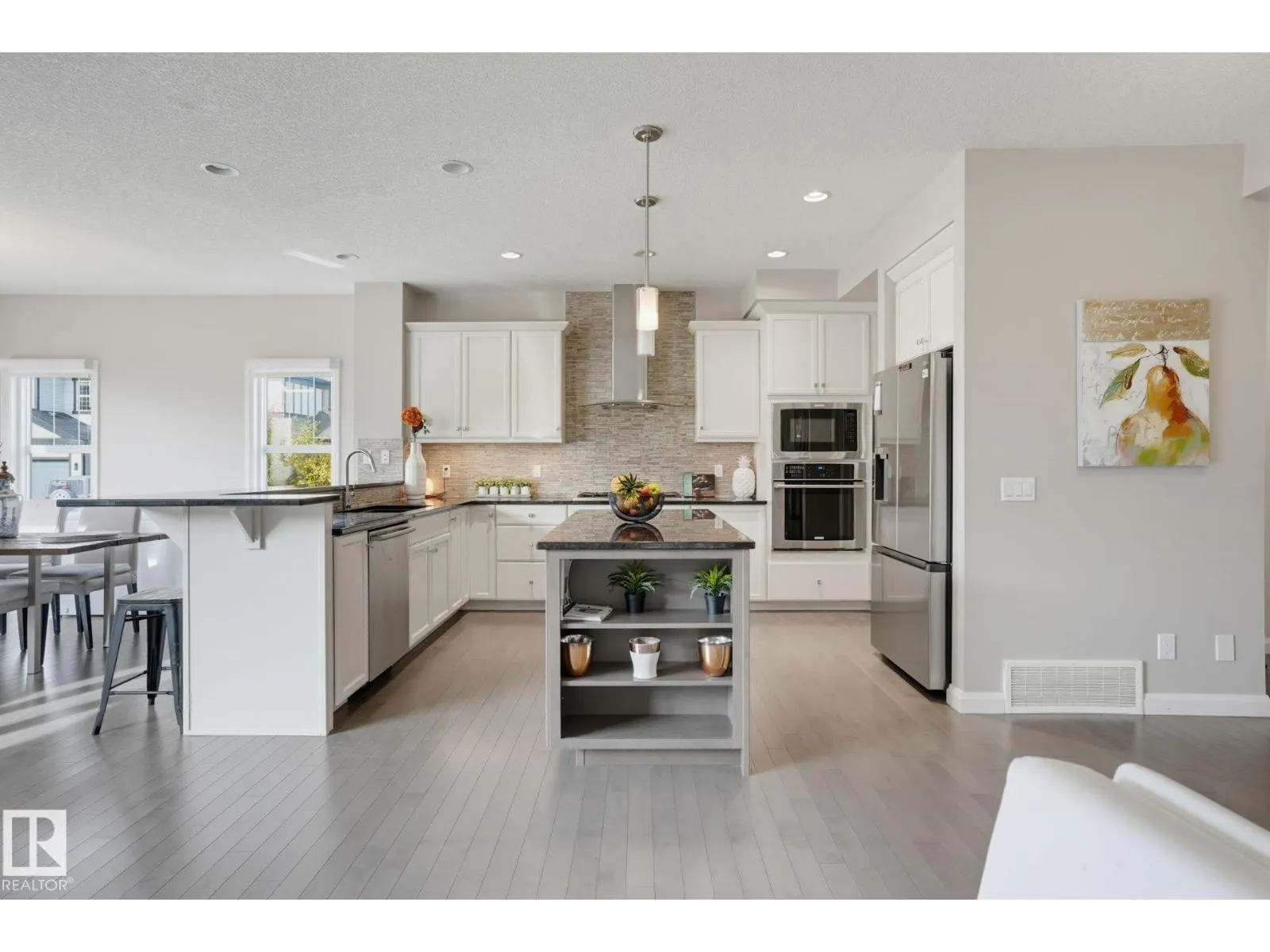 9448 228 ST NW