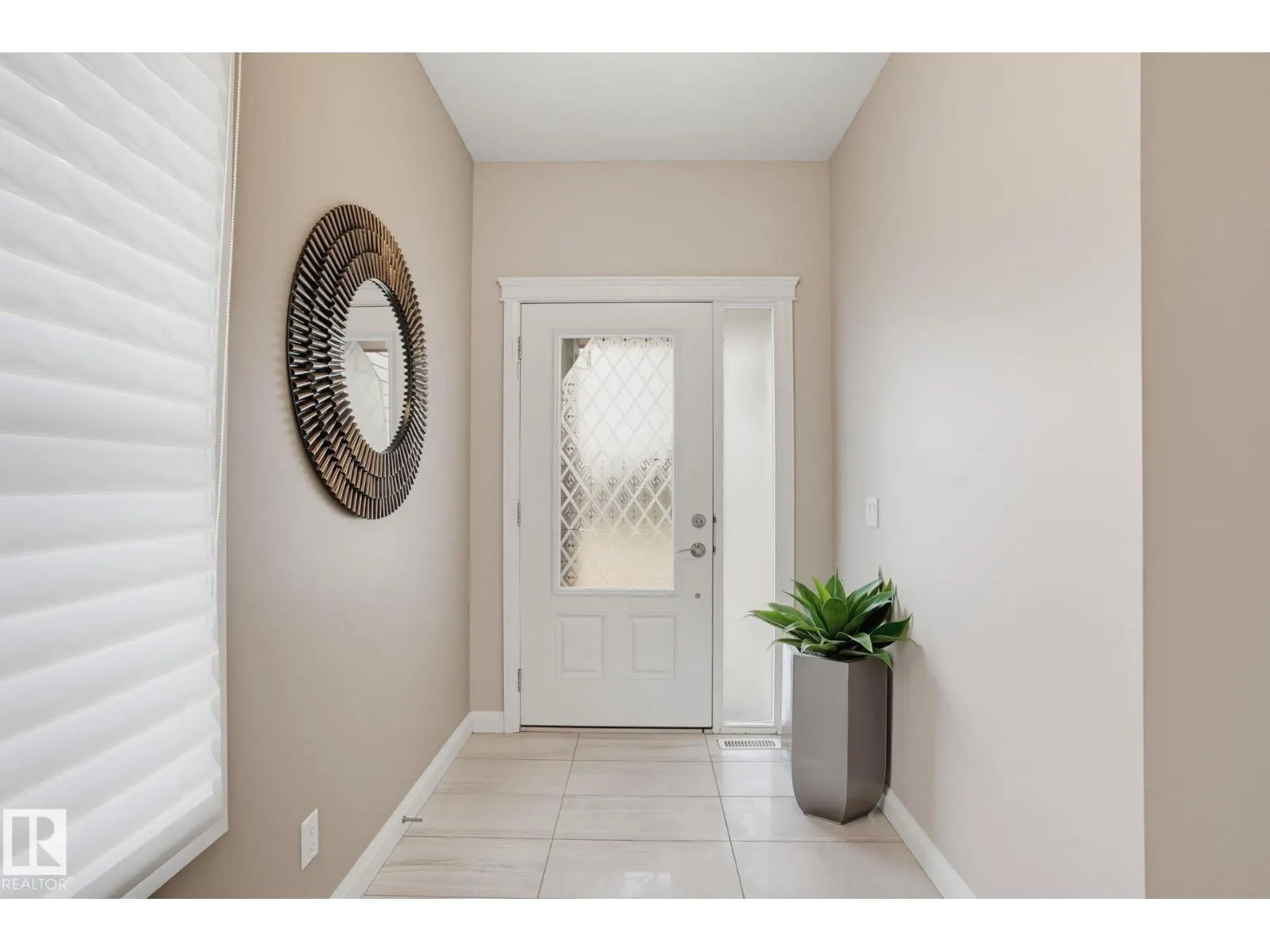 9448 228 ST NW