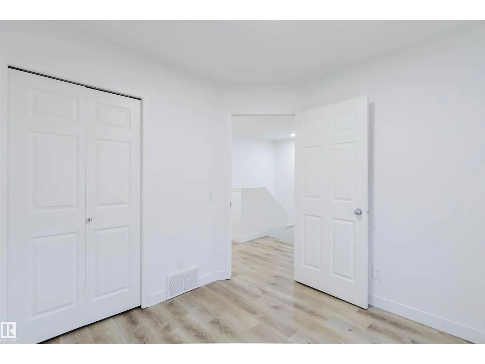 #85 10909 106 ST NW