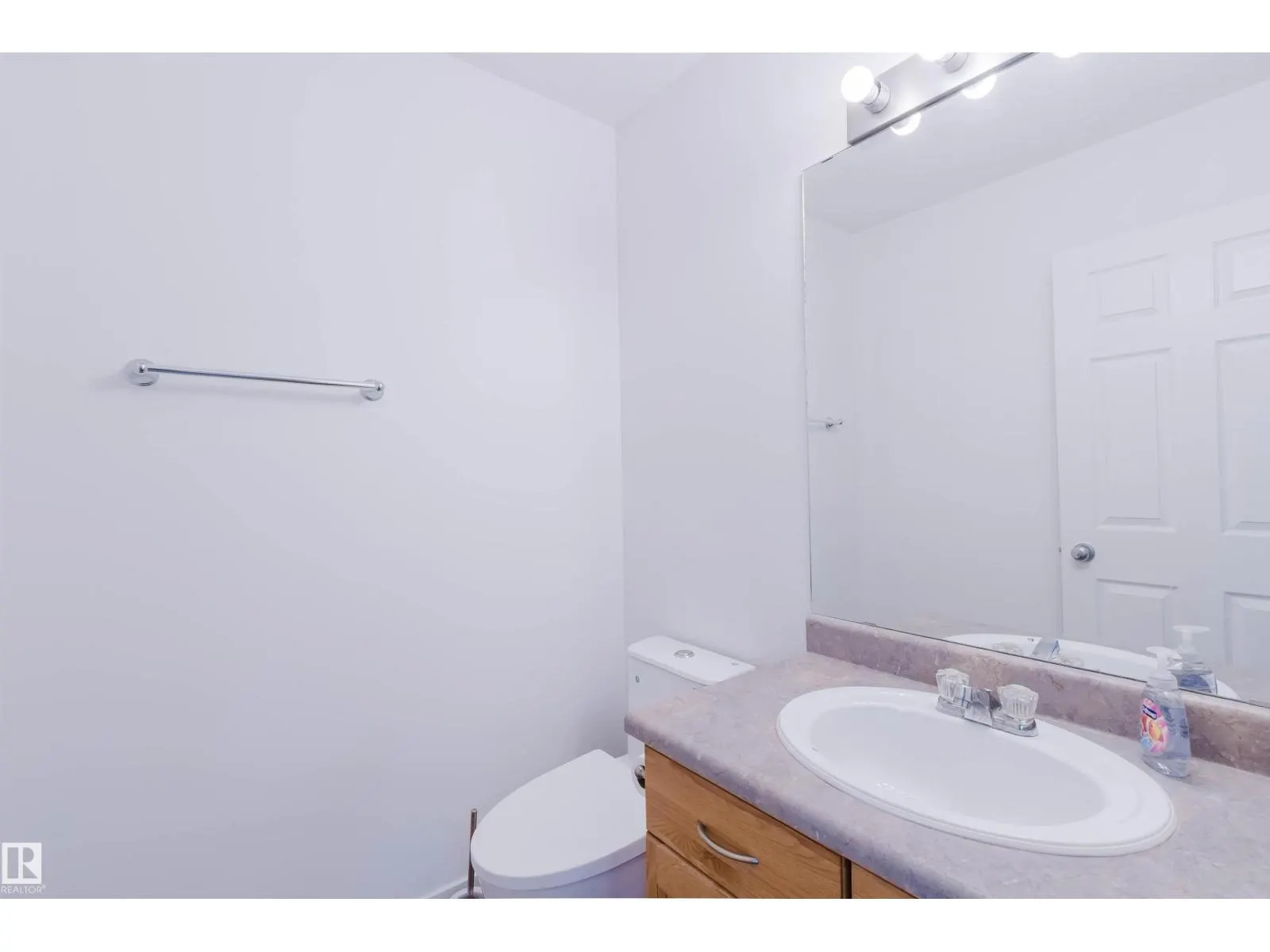 #85 10909 106 ST NW
