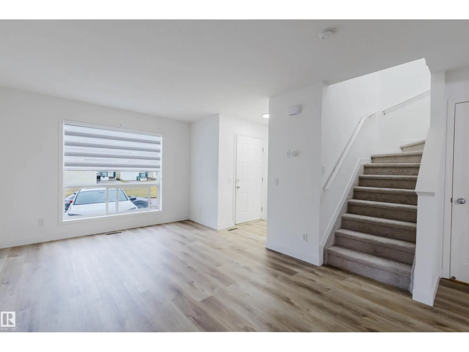 #85 10909 106 ST NW