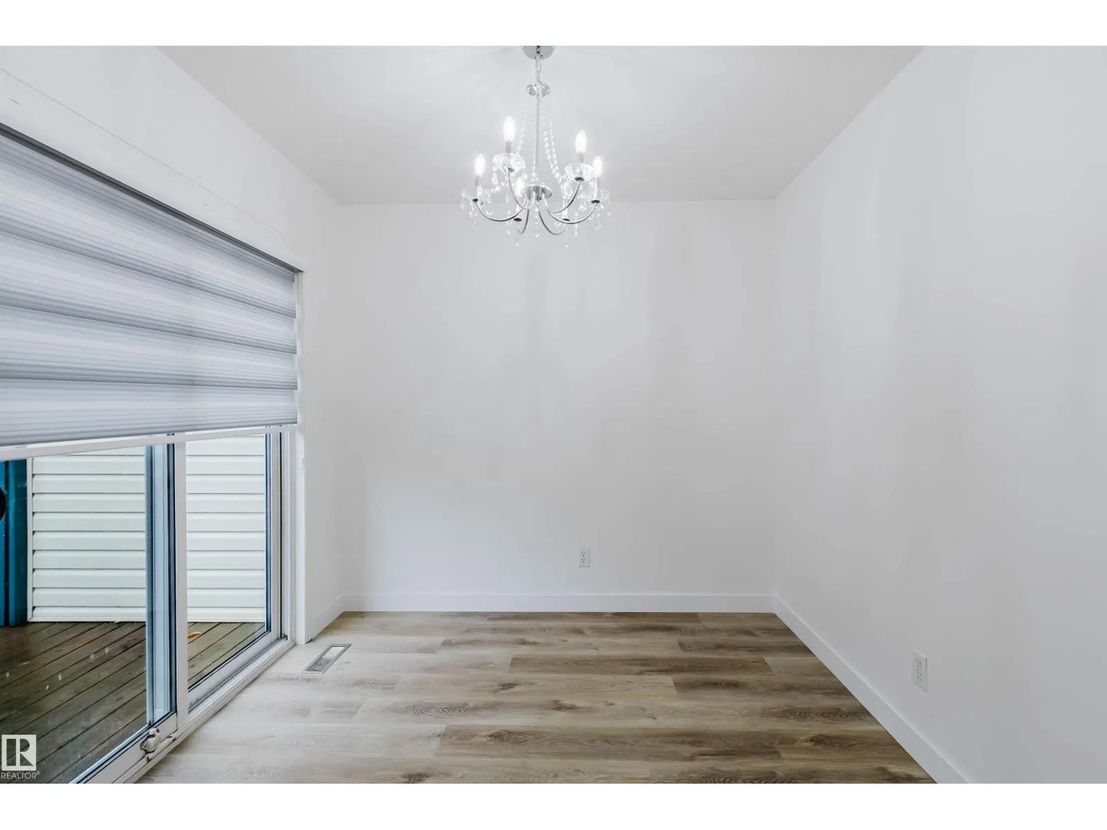 #85 10909 106 ST NW